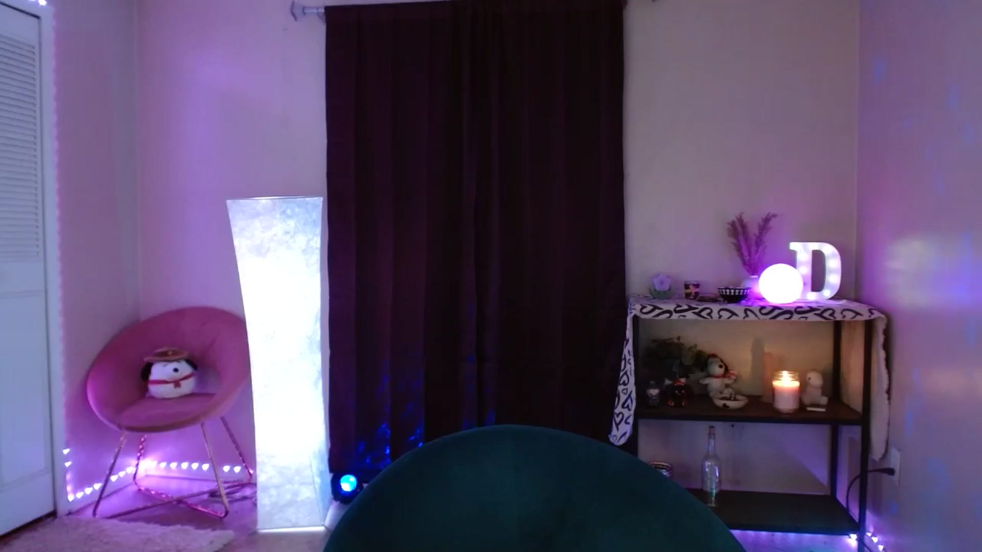 Gallery image thumbnail from DaniSlice's myfreecams stream on, 06/27/2024, 04:30 image 6 of 20