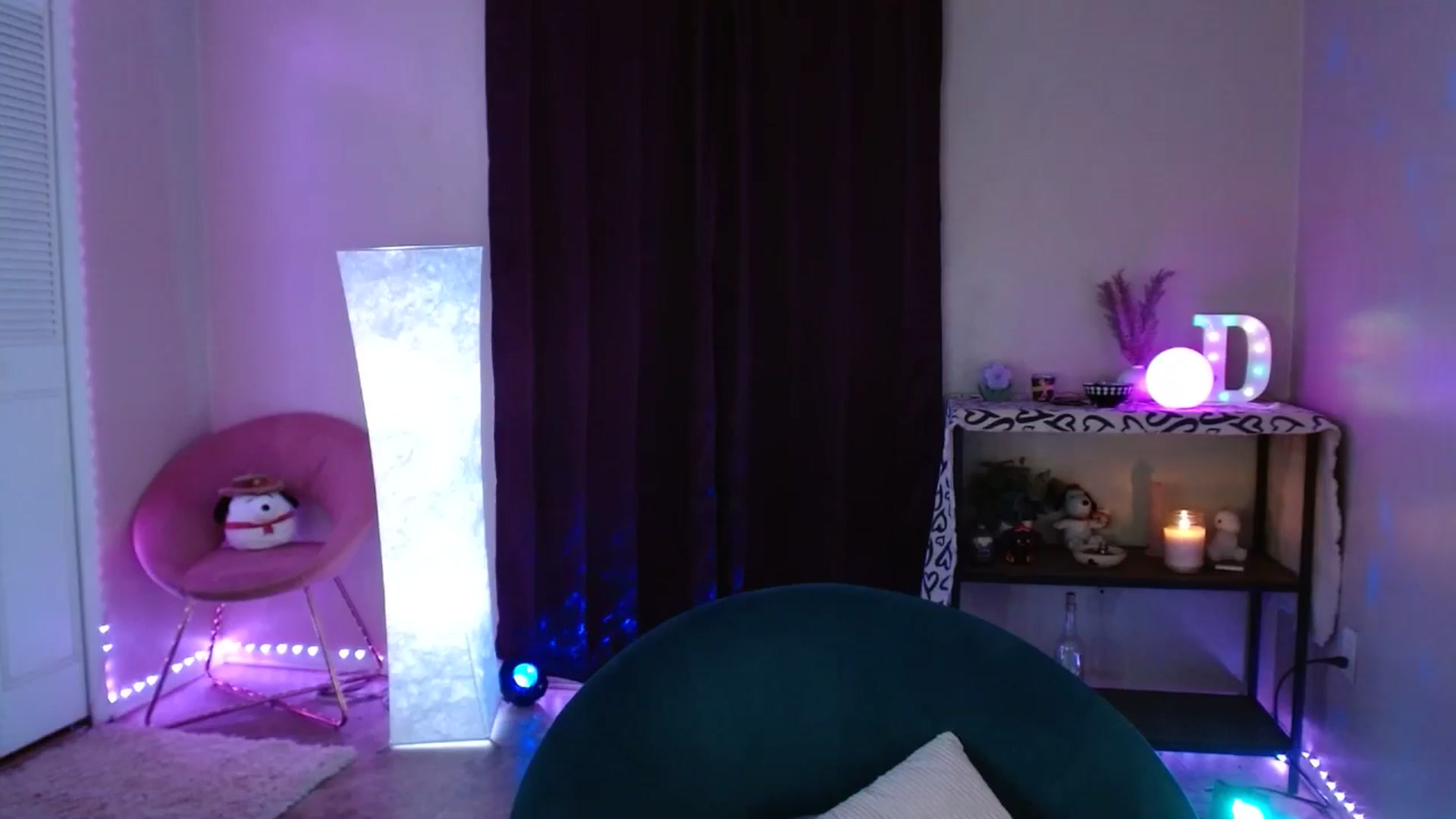Gallery image thumbnail from DaniSlice's myfreecams stream on, 06/27/2024, 06:15 image 19 of 20