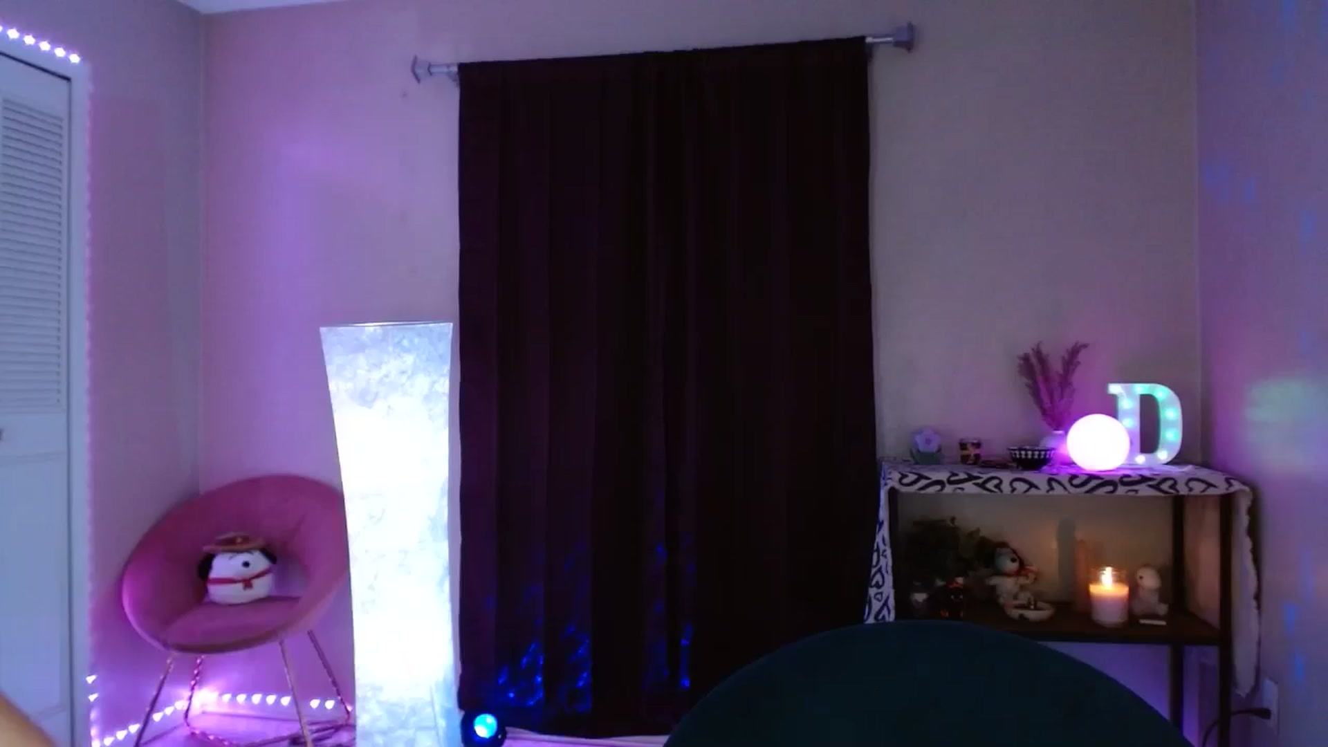 Gallery image thumbnail from DaniSlice's myfreecams stream on, 06/27/2024, 08:03 image 1 of 20