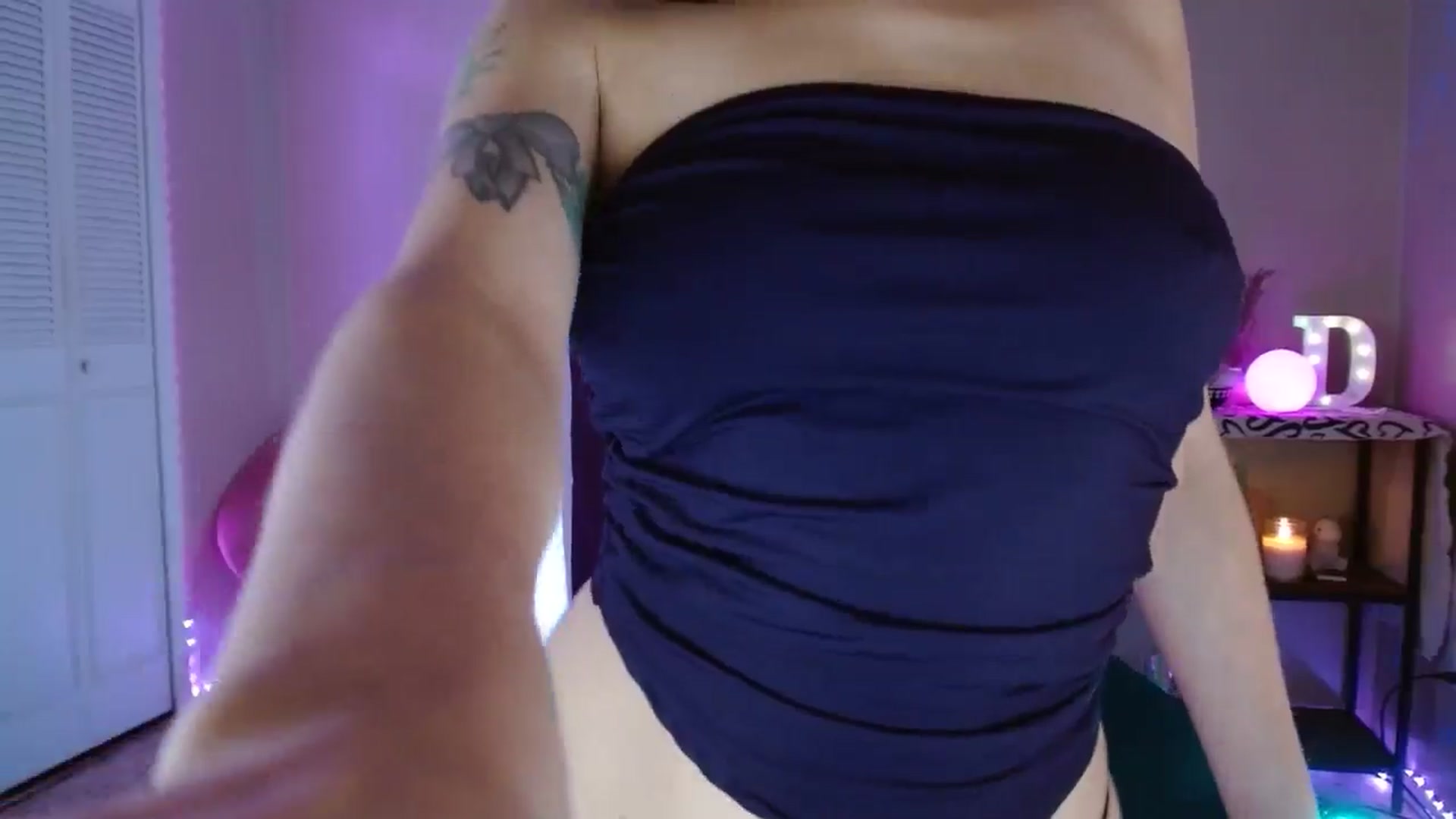 Gallery image thumbnail from DaniSlice's myfreecams stream on, 06/27/2024, 08:03 image 10 of 20