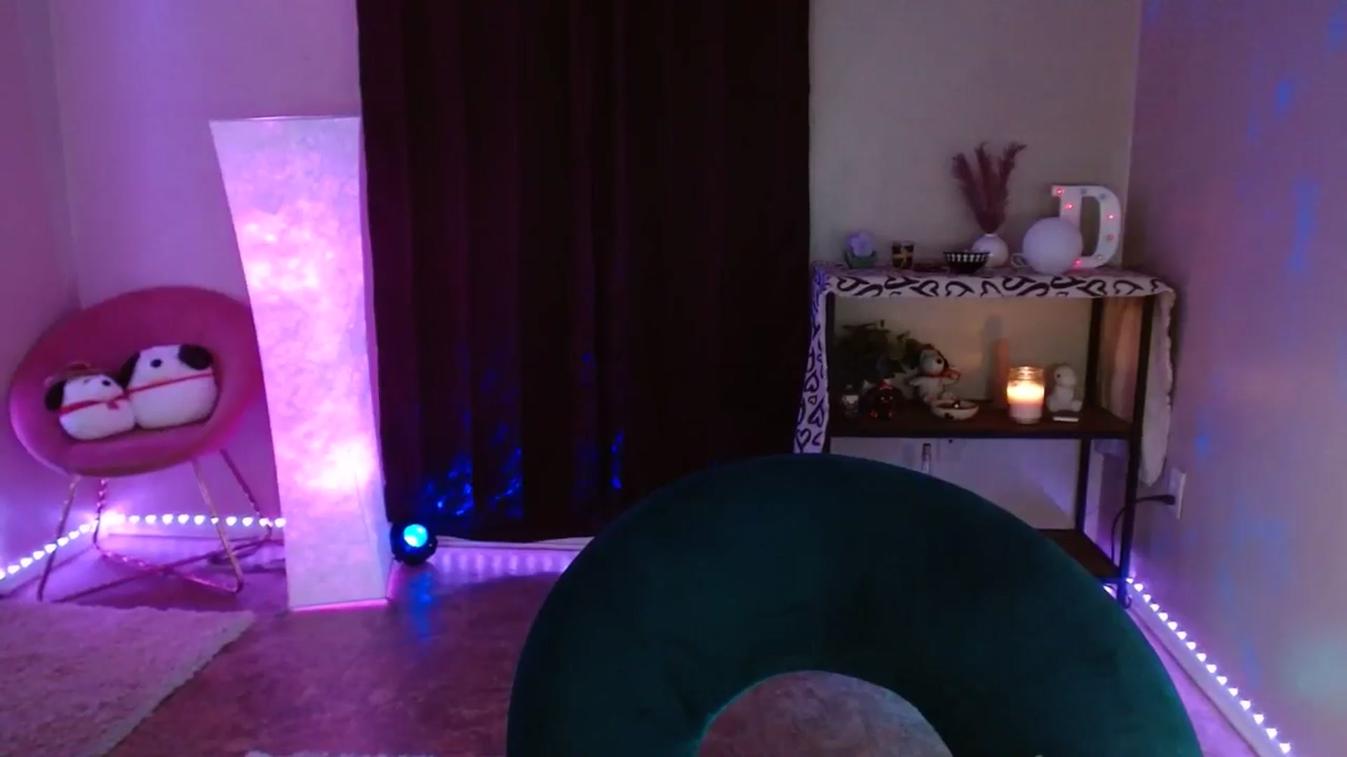 Gallery image thumbnail from DaniSlice's myfreecams stream on, 07/04/2024, 05:16 image 13 of 20