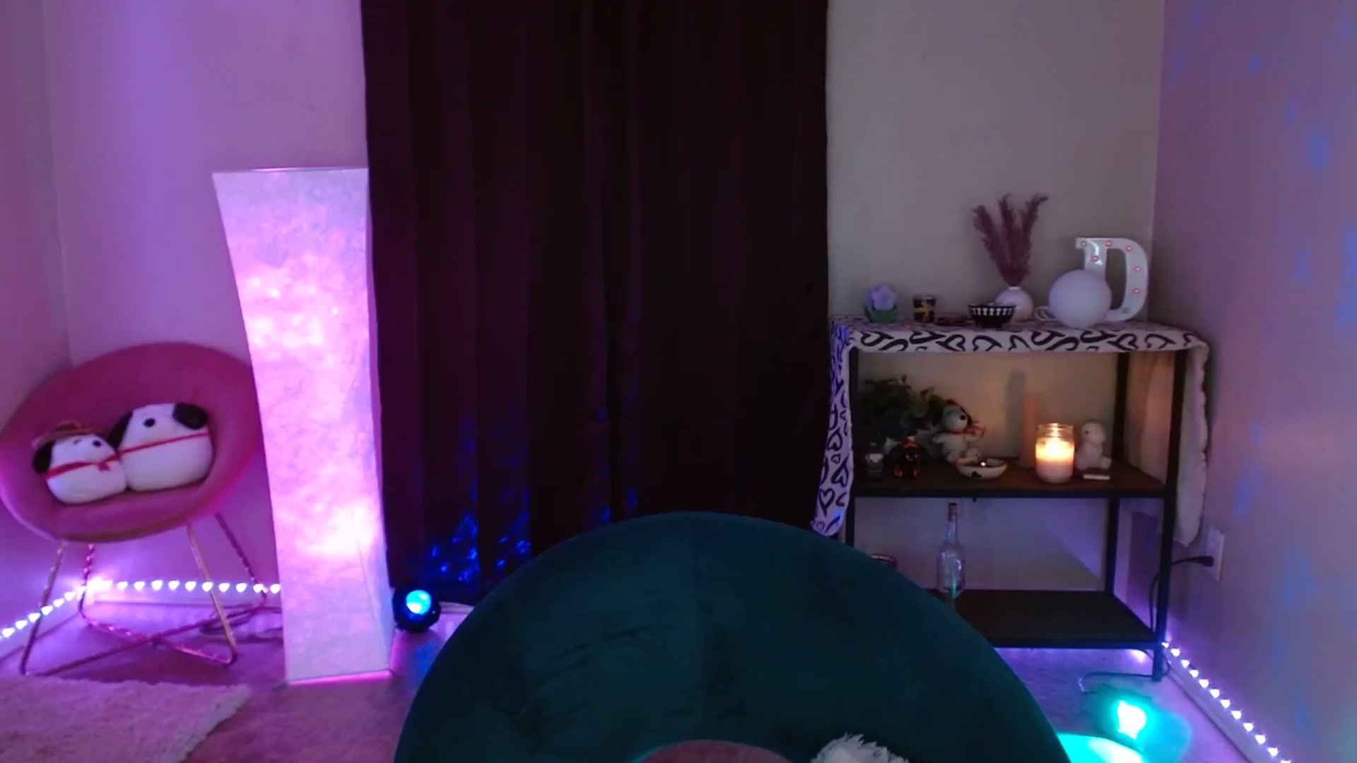 Gallery image thumbnail from DaniSlice's myfreecams stream on, 07/04/2024, 07:55 image 19 of 20