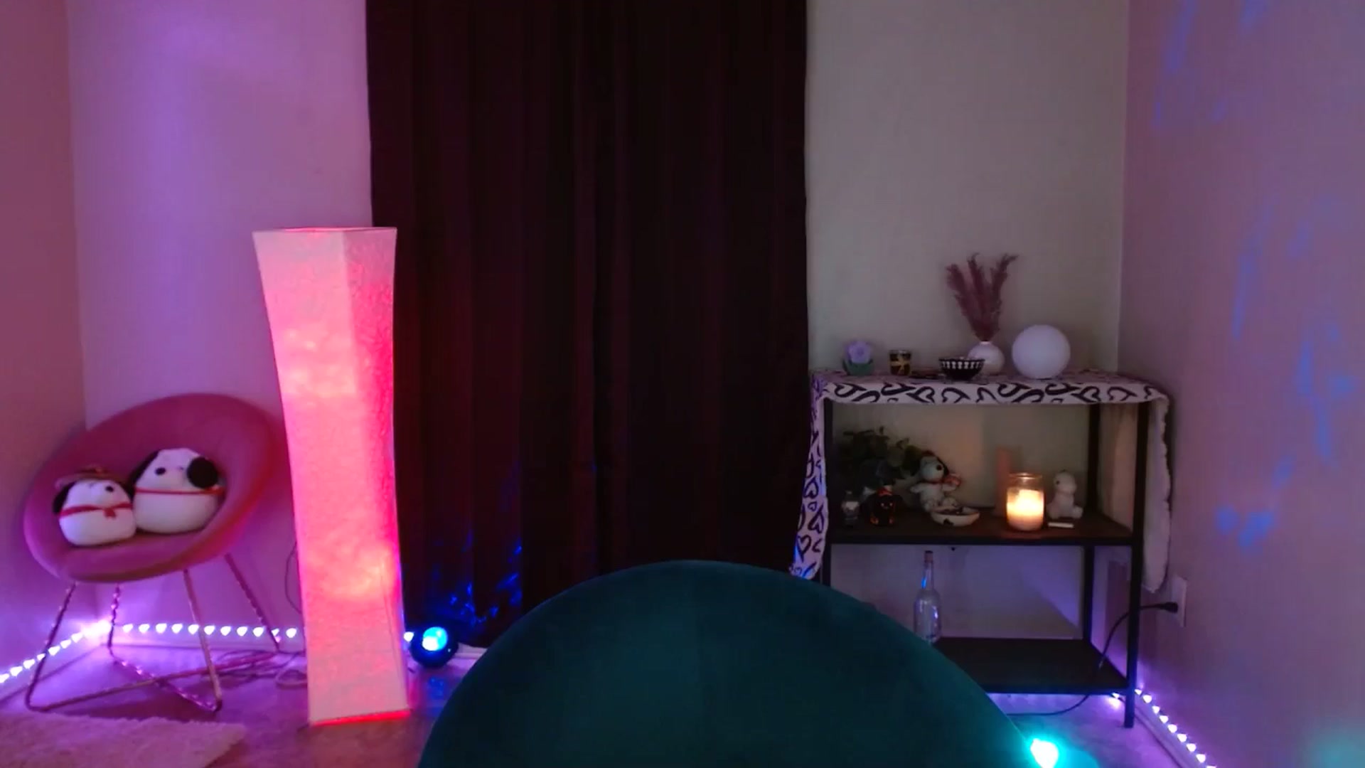 Gallery image thumbnail from DaniSlice's myfreecams stream on, 07/12/2024, 07:17 image 6 of 20