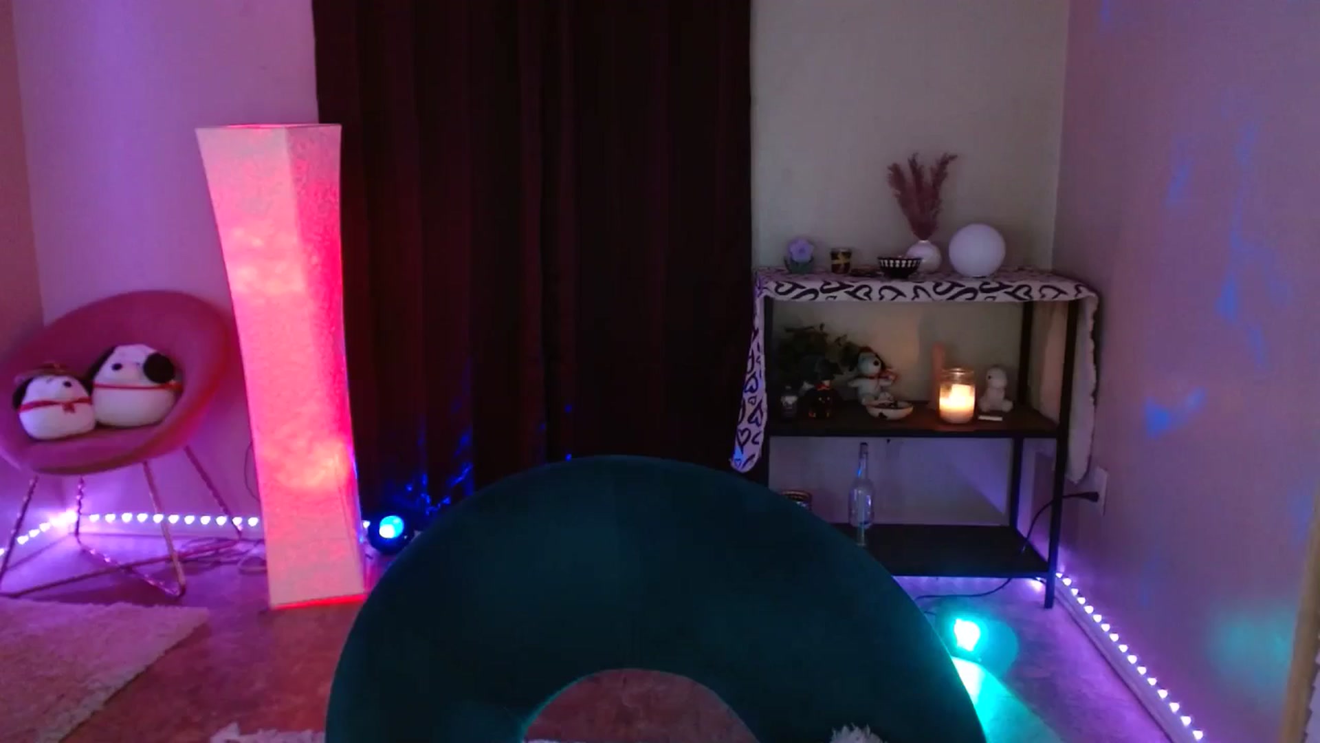 Gallery image thumbnail from DaniSlice's myfreecams stream on, 07/12/2024, 07:17 image 10 of 20