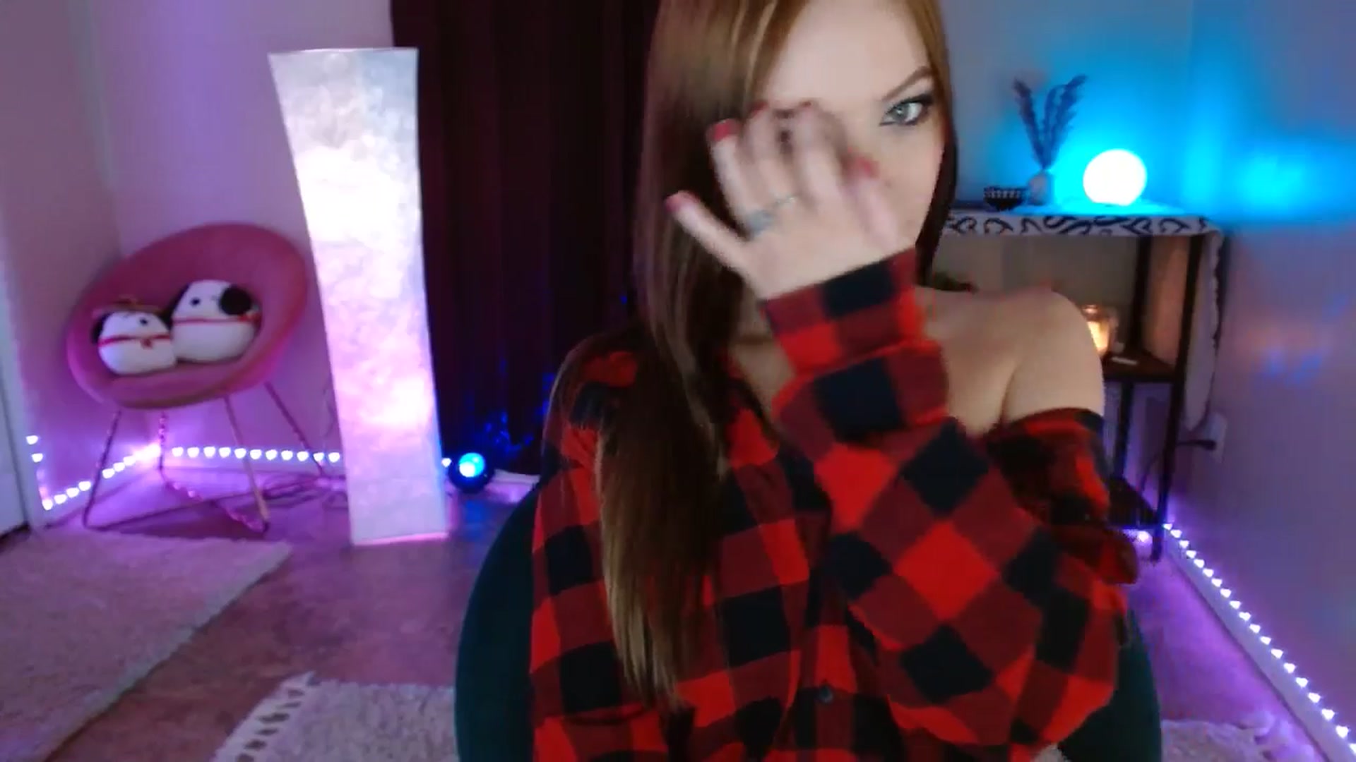 Gallery image thumbnail from DaniSlice's myfreecams stream on, 07/16/2024, 08:08 image 3 of 20