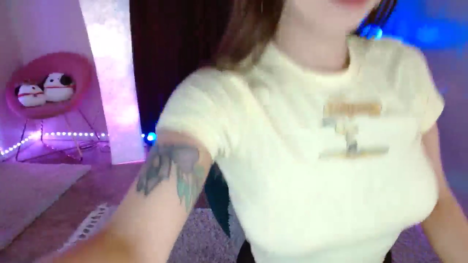 Gallery image thumbnail from DaniSlice's myfreecams stream on, 07/17/2024, 04:26 image 19 of 20
