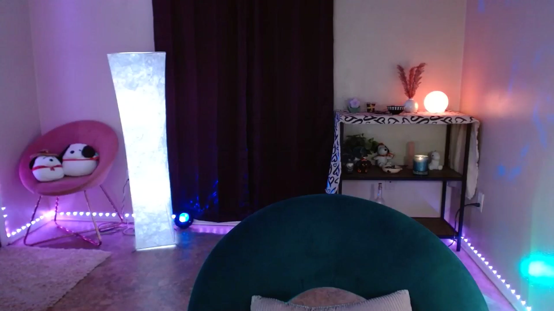Gallery image thumbnail from DaniSlice's myfreecams stream on, 07/25/2024, 05:03 image 16 of 20