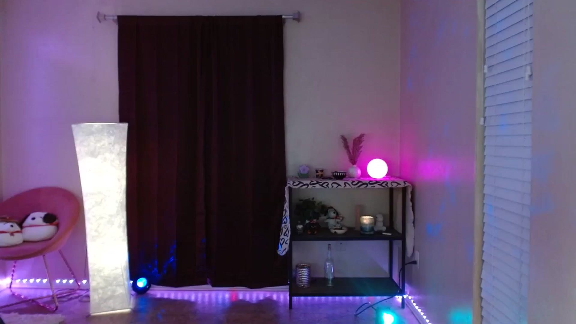 Gallery image thumbnail from DaniSlice's myfreecams stream on, 07/28/2024, 07:14 image 19 of 20