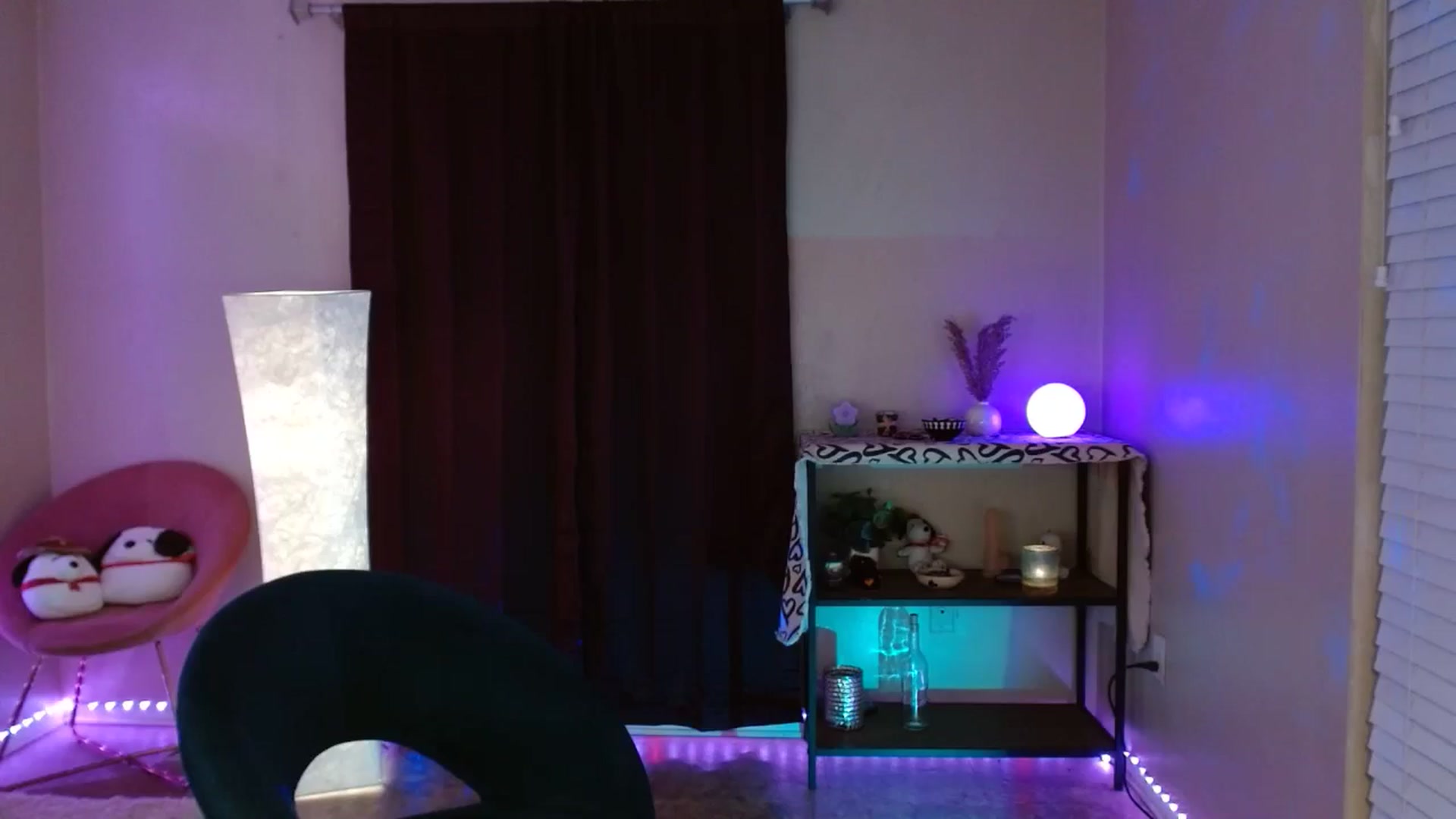 Gallery image thumbnail from DaniSlice's myfreecams stream on, 08/02/2024, 09:08 image 20 of 20