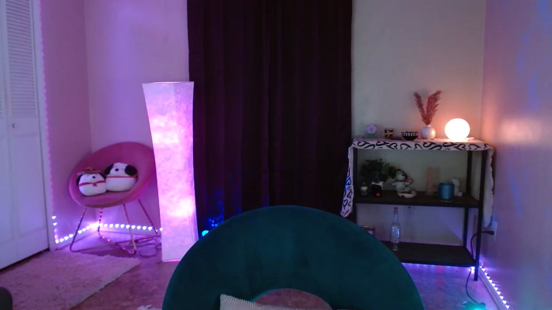 Gallery image thumbnail from DaniSlice's myfreecams stream on, 08/07/2024, 07:57 image 15 of 20