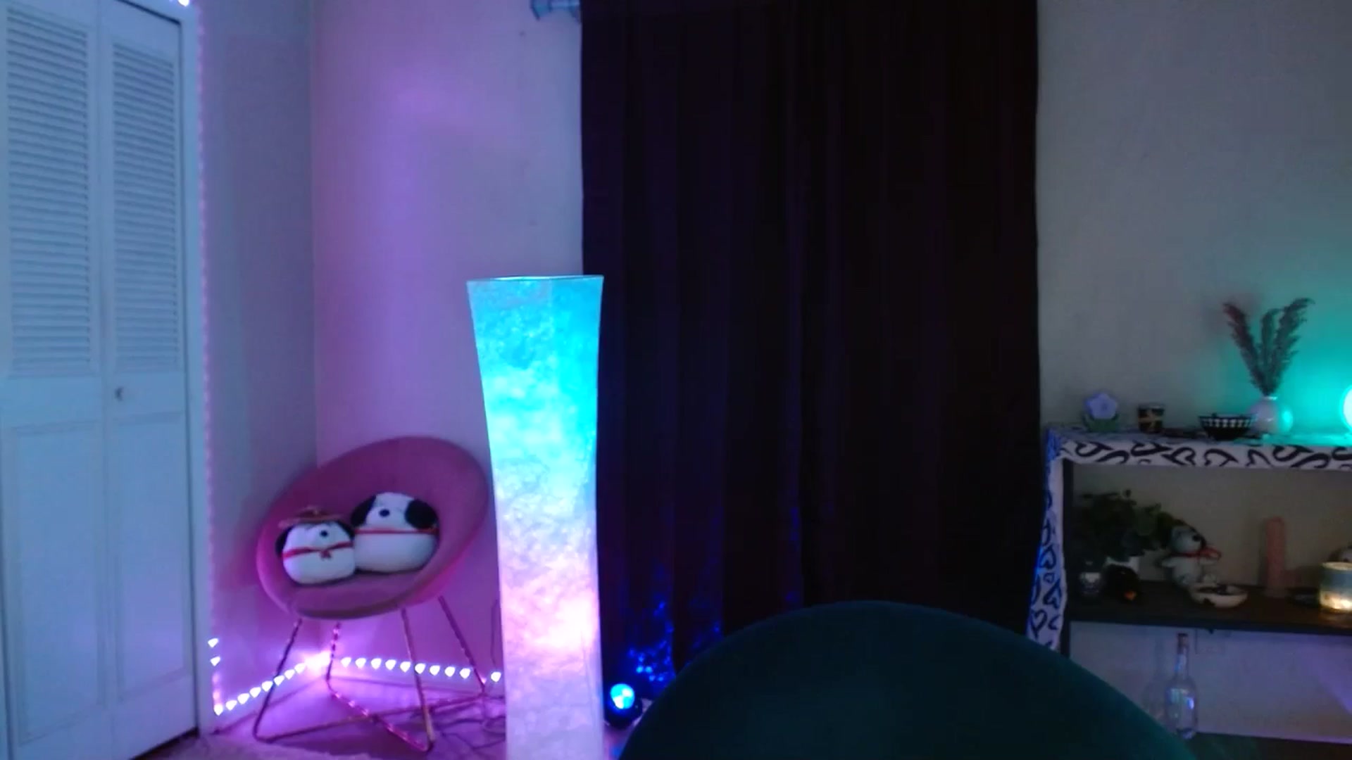 Gallery image thumbnail from DaniSlice's myfreecams stream on, 08/12/2024, 09:17 image 19 of 20