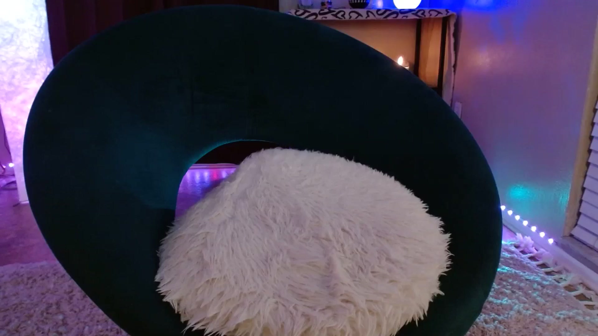 Gallery image thumbnail from DaniSlice's myfreecams stream on, 09/15/2024, 06:17 image 19 of 20