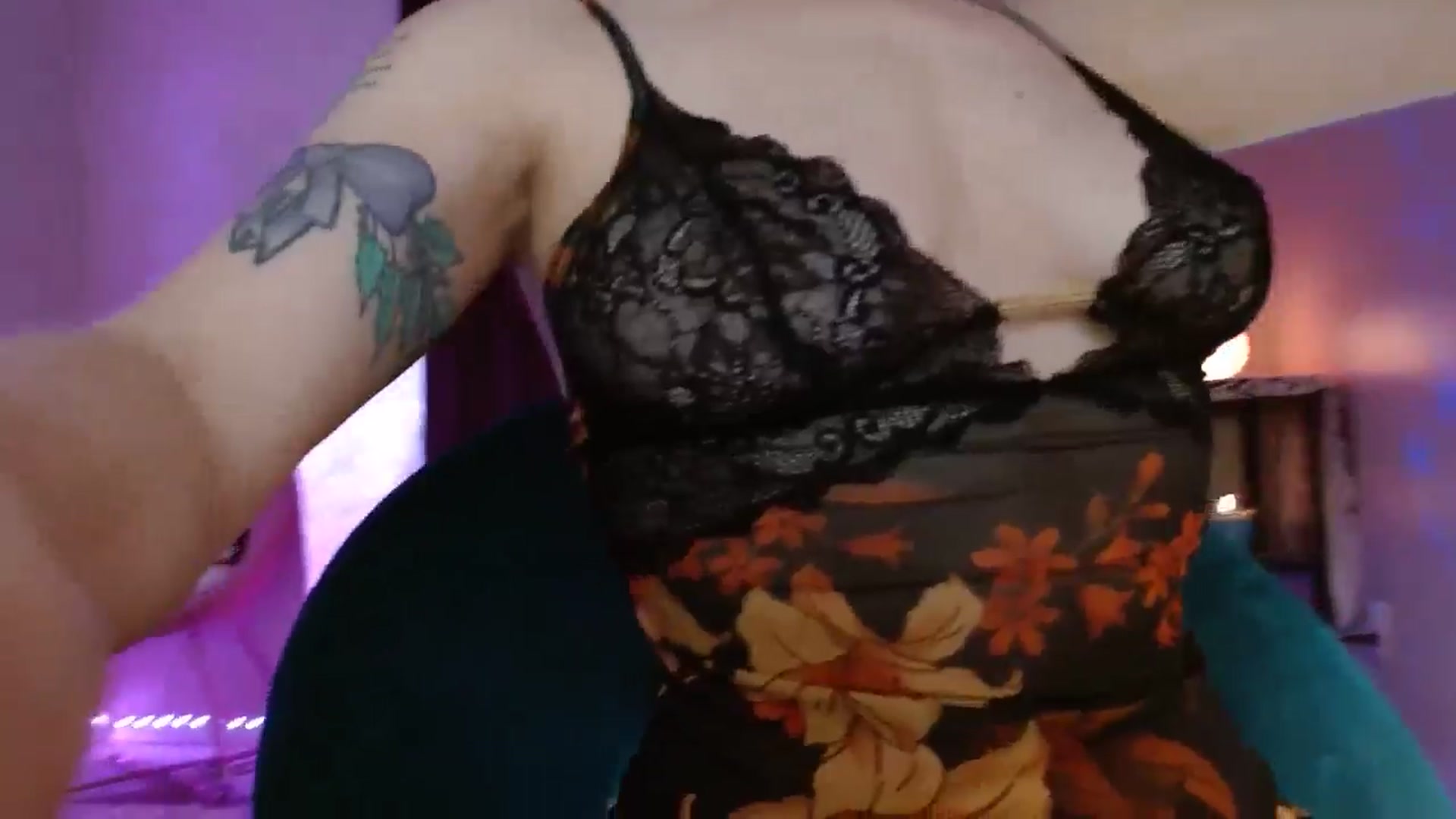 Gallery image thumbnail from DaniSlice's myfreecams stream on, 09/16/2024, 07:52 image 18 of 20