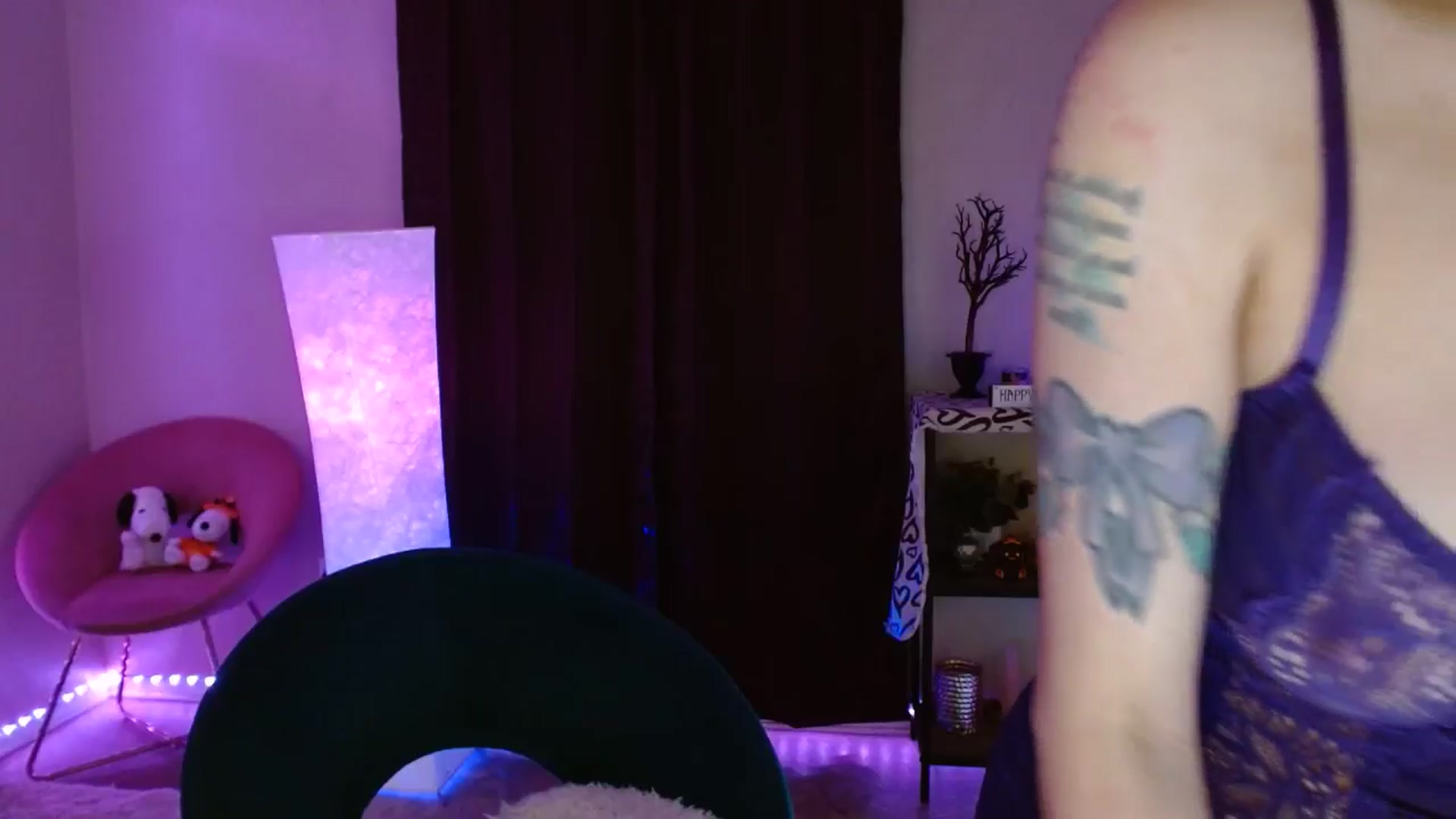 Gallery image thumbnail from DaniSlice's myfreecams stream on, 10/14/2024, 10:46 image 7 of 20