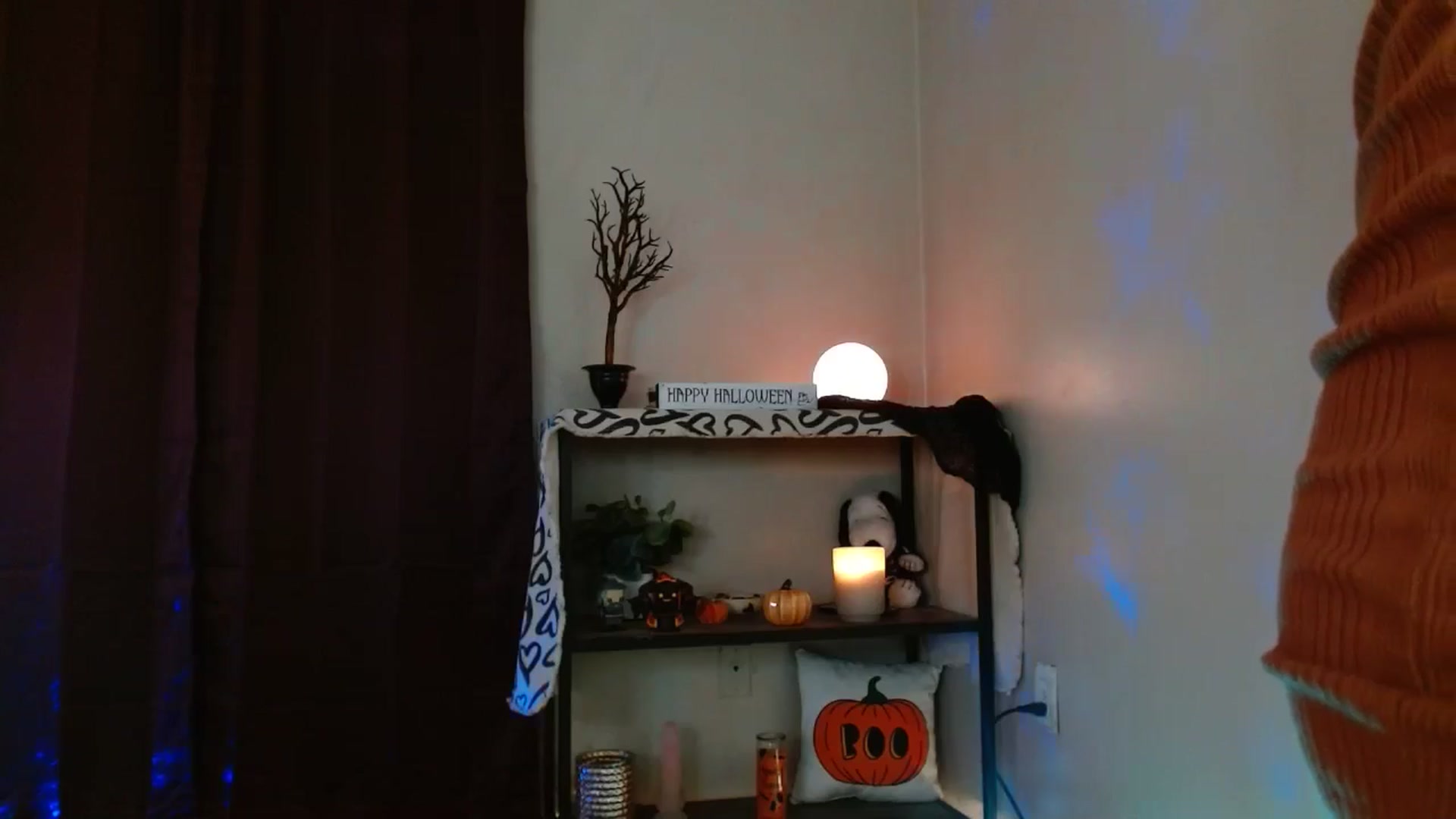 Gallery image thumbnail from DaniSlice's myfreecams stream on, 10/27/2024, 24:03 image 12 of 20