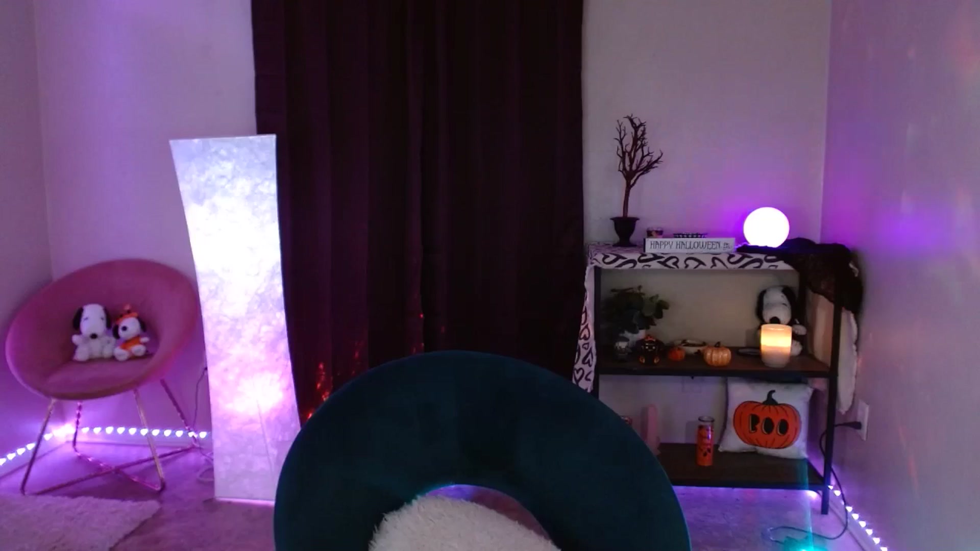 Gallery image thumbnail from DaniSlice's myfreecams stream on, 10/31/2024, 08:36 image 18 of 20