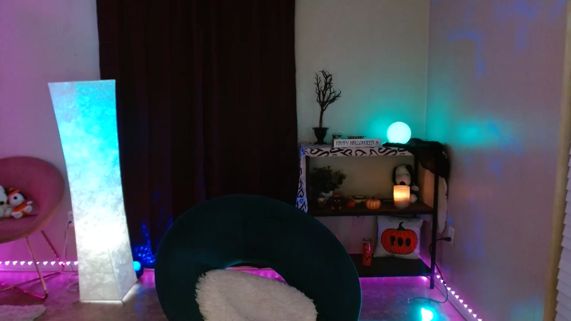 Gallery image thumbnail from DaniSlice's myfreecams stream on, 11/01/2024, 05:51 image 17 of 20