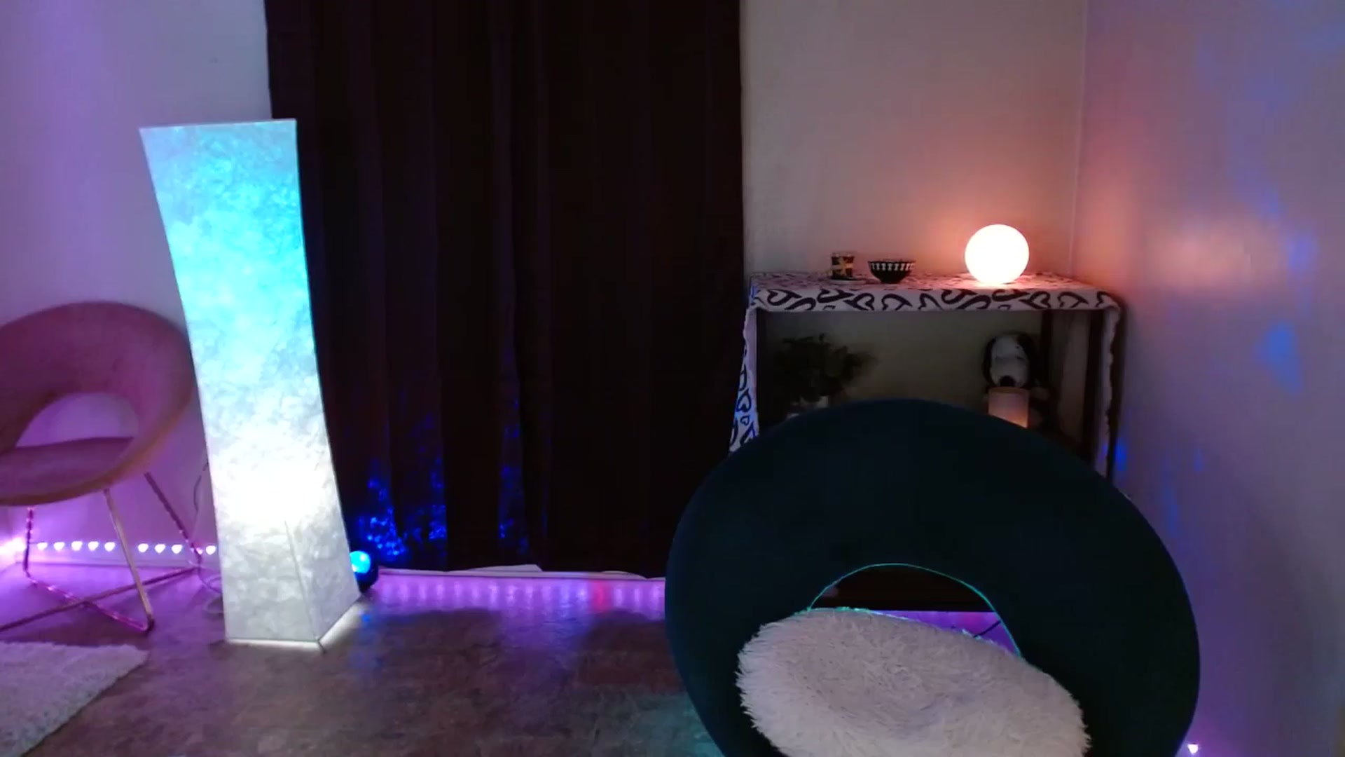 Gallery image thumbnail from DaniSlice's myfreecams stream on, 11/09/2024, 09:09 image 14 of 20