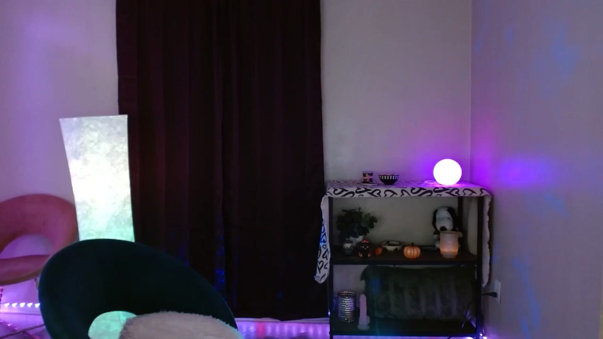 Gallery image thumbnail from DaniSlice's myfreecams stream on, 11/12/2024, 09:11 image 8 of 20