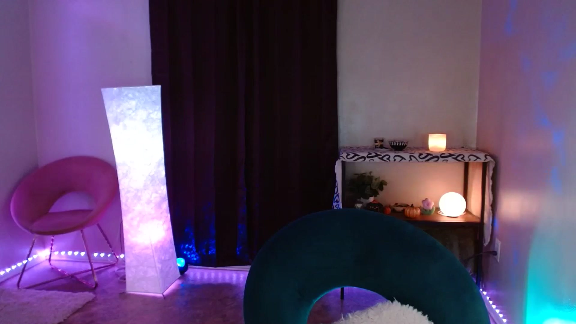 Gallery image thumbnail from DaniSlice's myfreecams stream on, 11/17/2024, 06:38 image 14 of 20