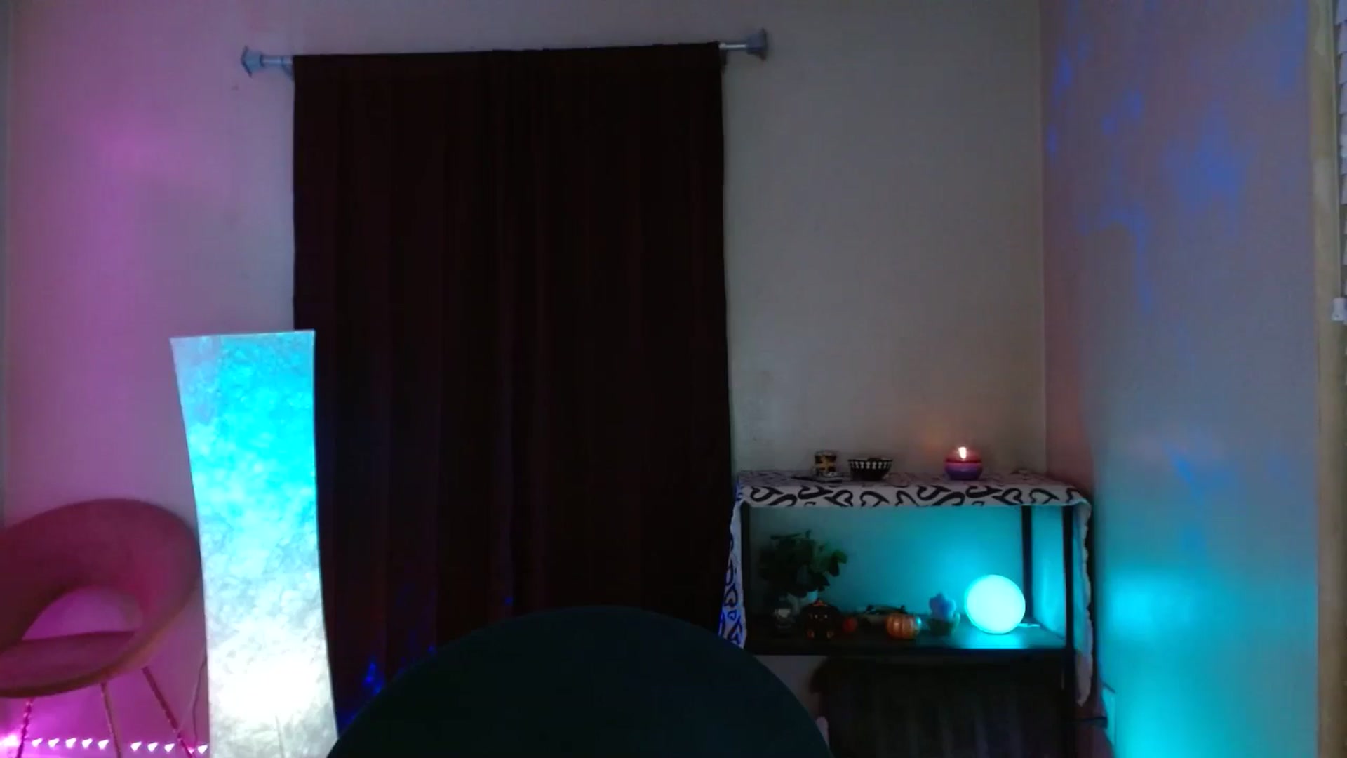 Gallery image thumbnail from DaniSlice's myfreecams stream on, 11/22/2024, 07:39 image 12 of 20