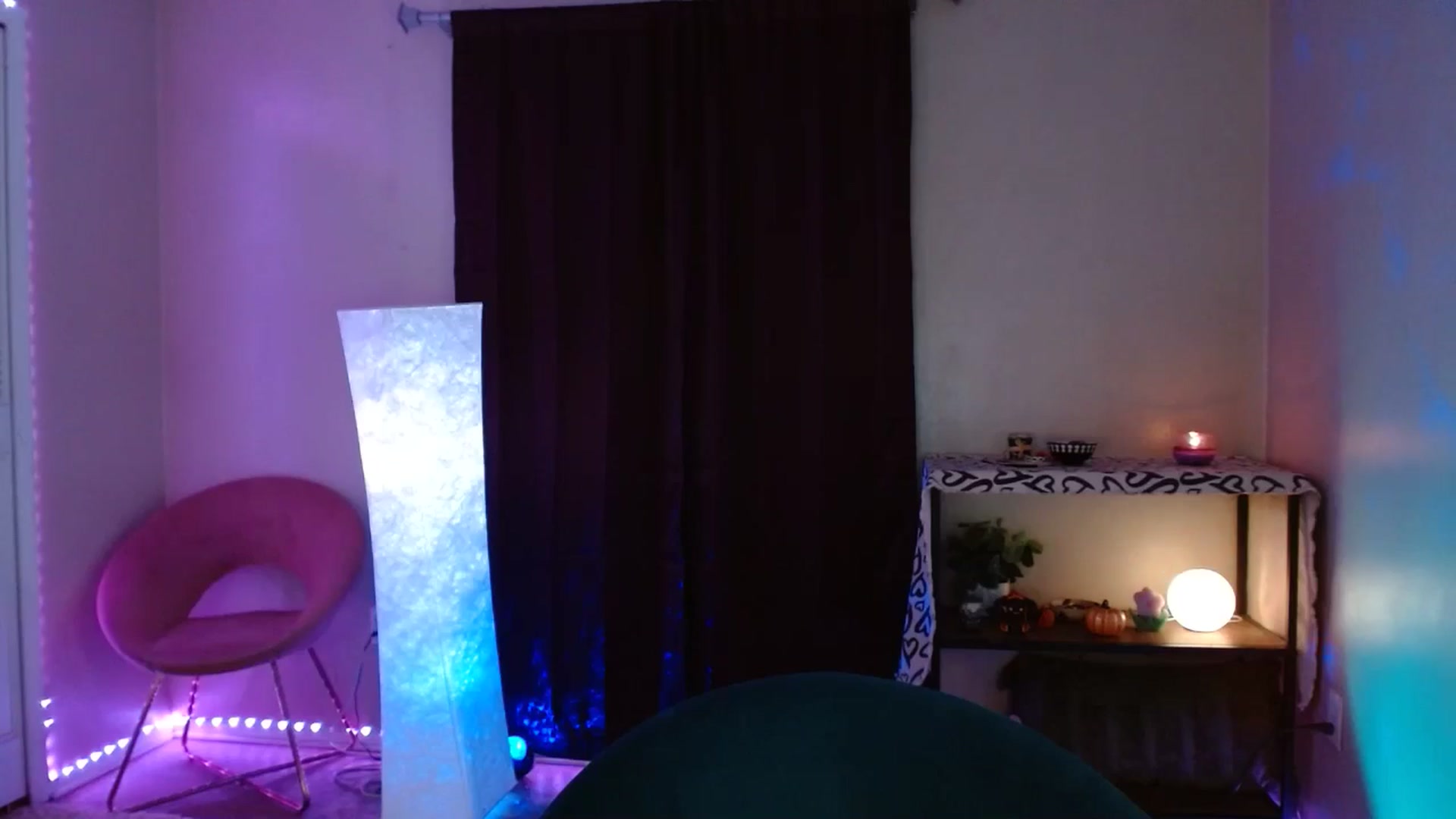 Gallery image thumbnail from DaniSlice's myfreecams stream on, 11/25/2024, 08:54 image 2 of 20