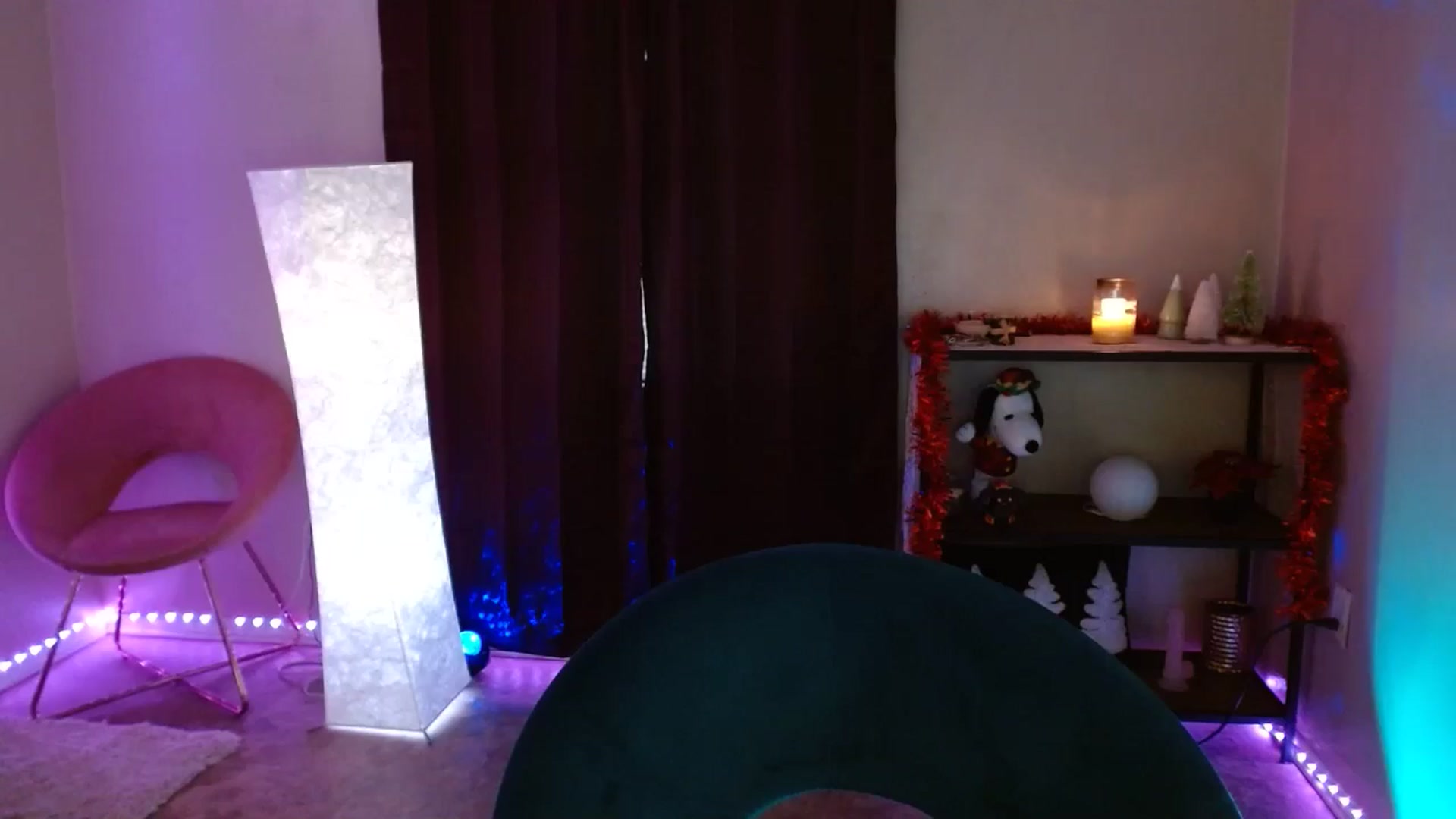 Gallery image thumbnail from DaniSlice's myfreecams stream on, 12/02/2024, 12:40 image 7 of 20