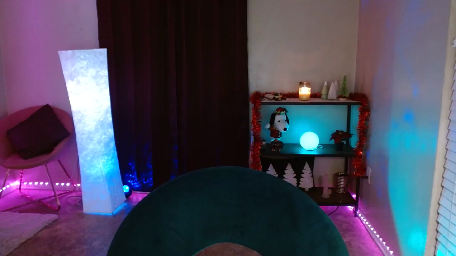 Gallery image thumbnail from DaniSlice's myfreecams stream on, 12/04/2024, 06:28 image 19 of 20