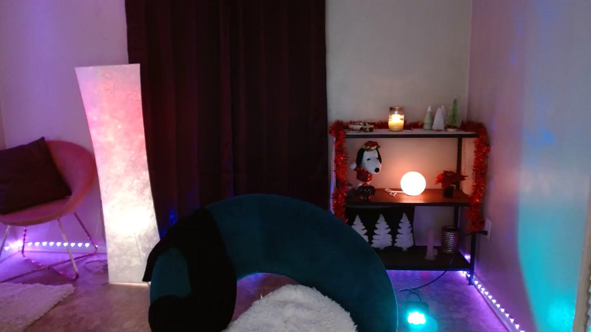Gallery image thumbnail from DaniSlice's myfreecams stream on, 12/05/2024, 06:52 image 12 of 20