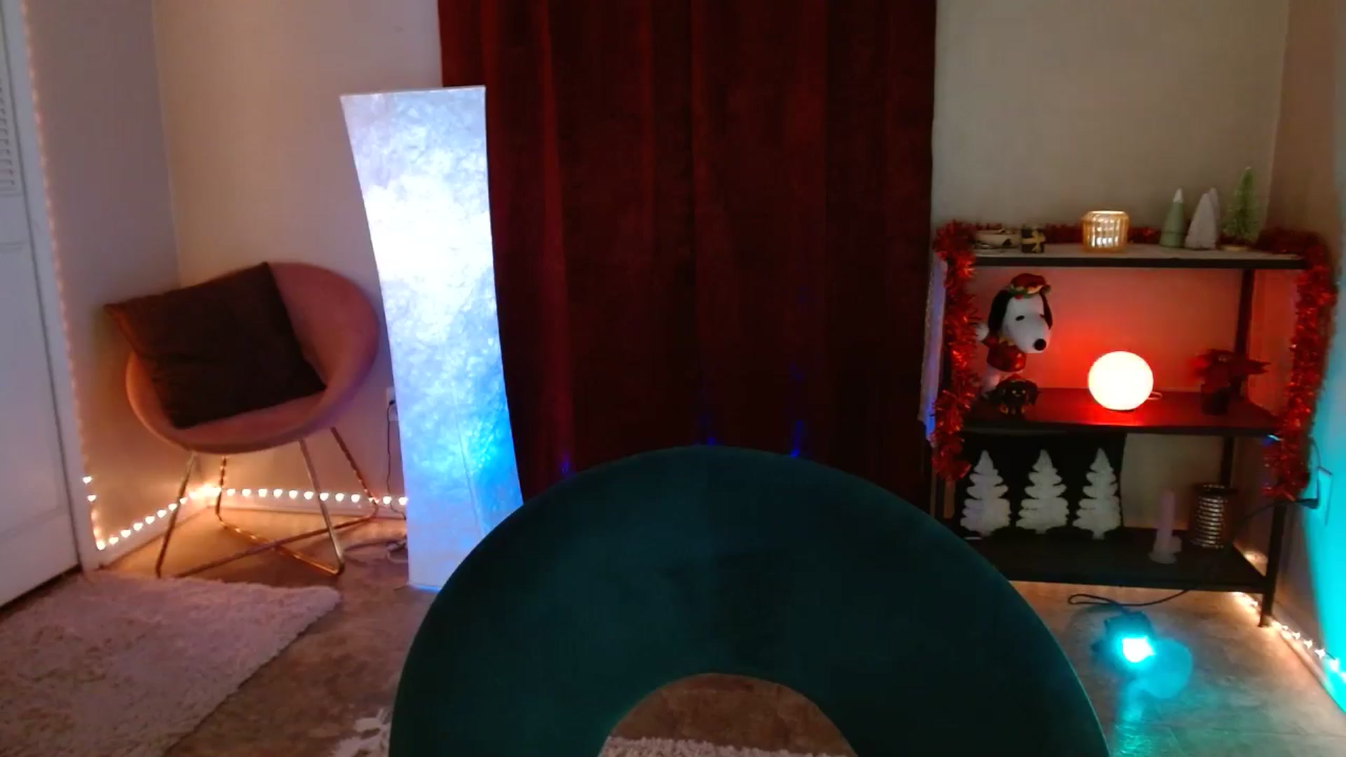 Gallery image thumbnail from DaniSlice's myfreecams stream on, 12/16/2024, 09:28 image 14 of 20