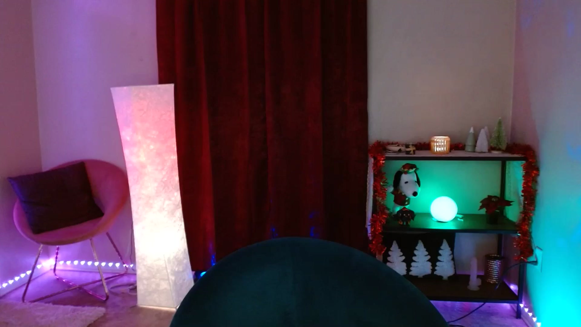 Gallery image thumbnail from DaniSlice's myfreecams stream on, 12/17/2024, 10:19 image 8 of 20