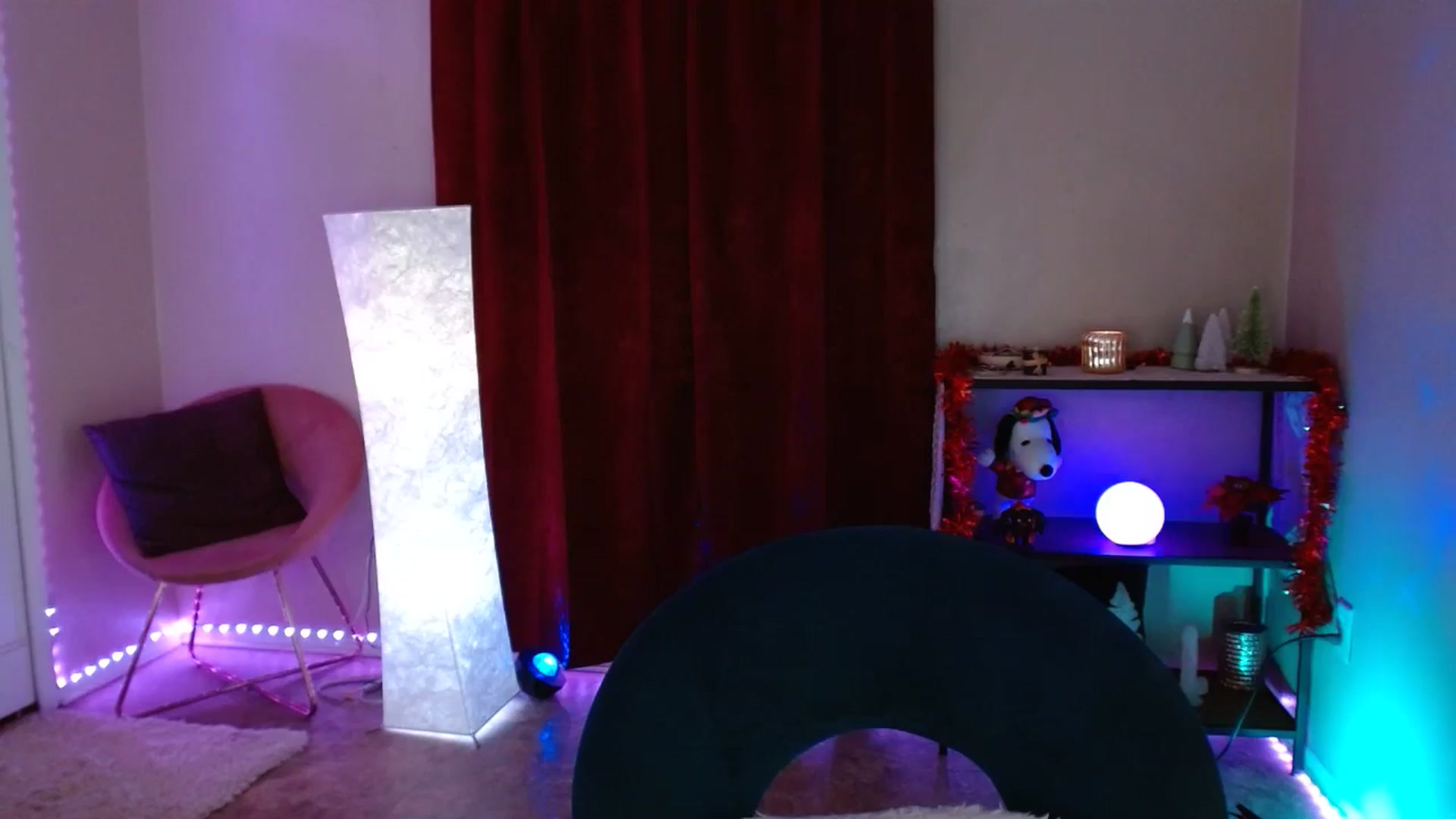 Gallery image thumbnail from DaniSlice's myfreecams stream on, 12/19/2024, 07:49 image 16 of 20