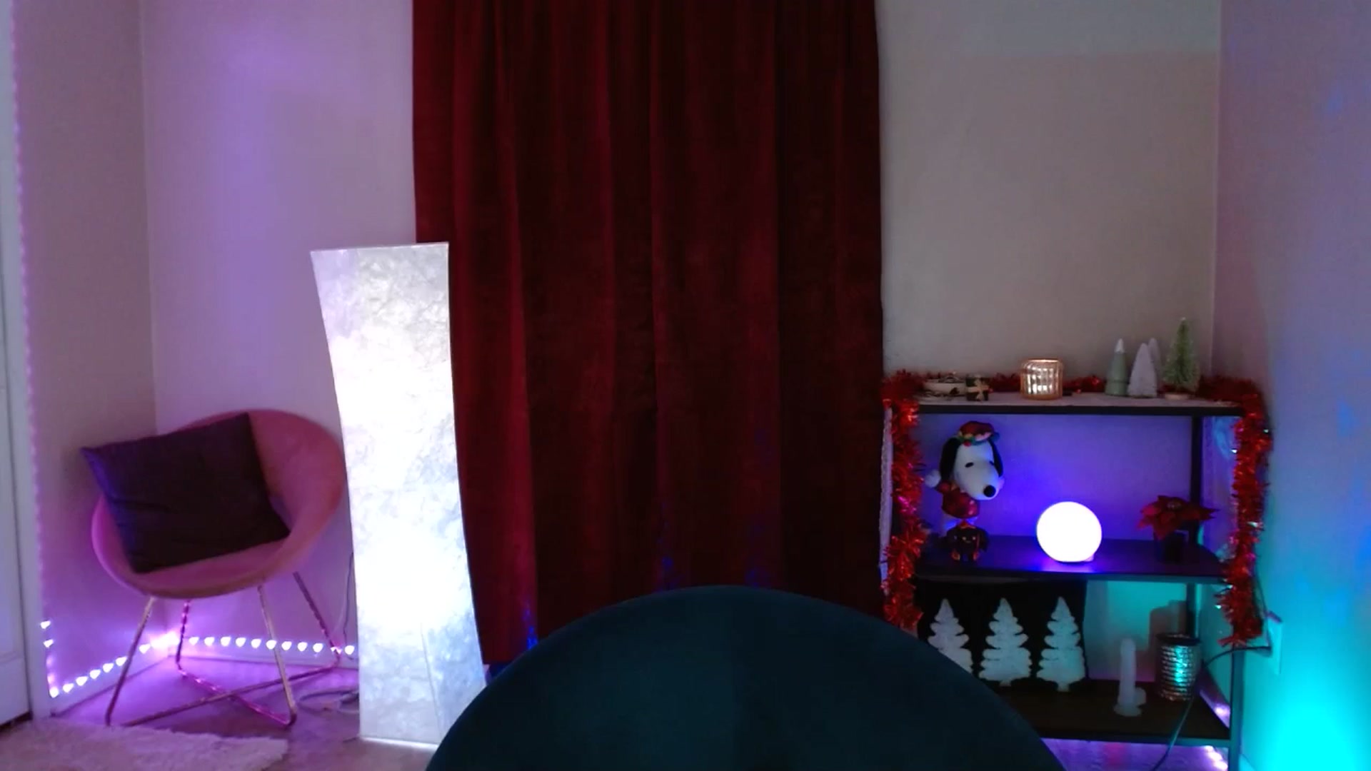 Gallery image thumbnail from DaniSlice's myfreecams stream on, 12/19/2024, 07:49 image 14 of 20