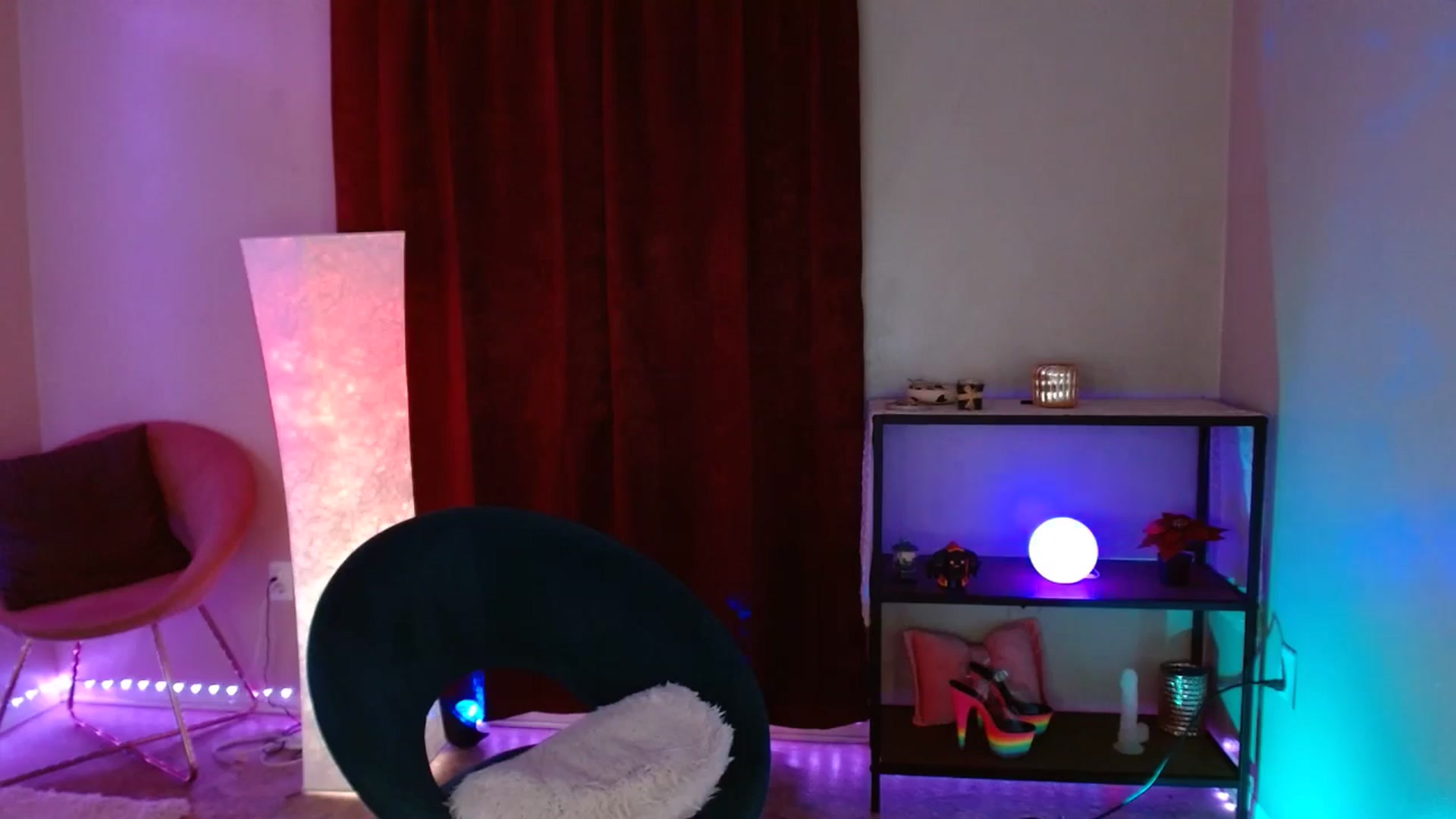 Gallery image thumbnail from DaniSlice's myfreecams stream on, 01/02/2025, 07:38 image 20 of 20