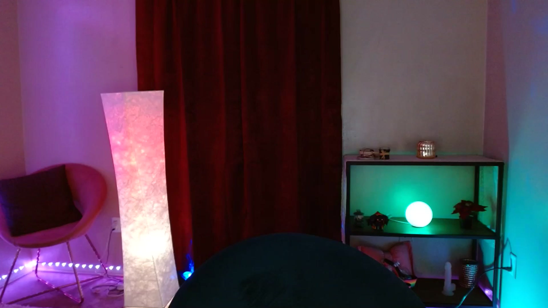 Gallery image thumbnail from DaniSlice's myfreecams stream on, 01/04/2025, 09:19 image 1 of 20
