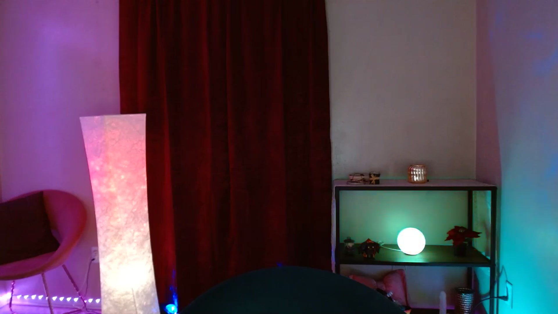 Gallery image thumbnail from DaniSlice's myfreecams stream on, 01/04/2025, 10:03 image 18 of 20