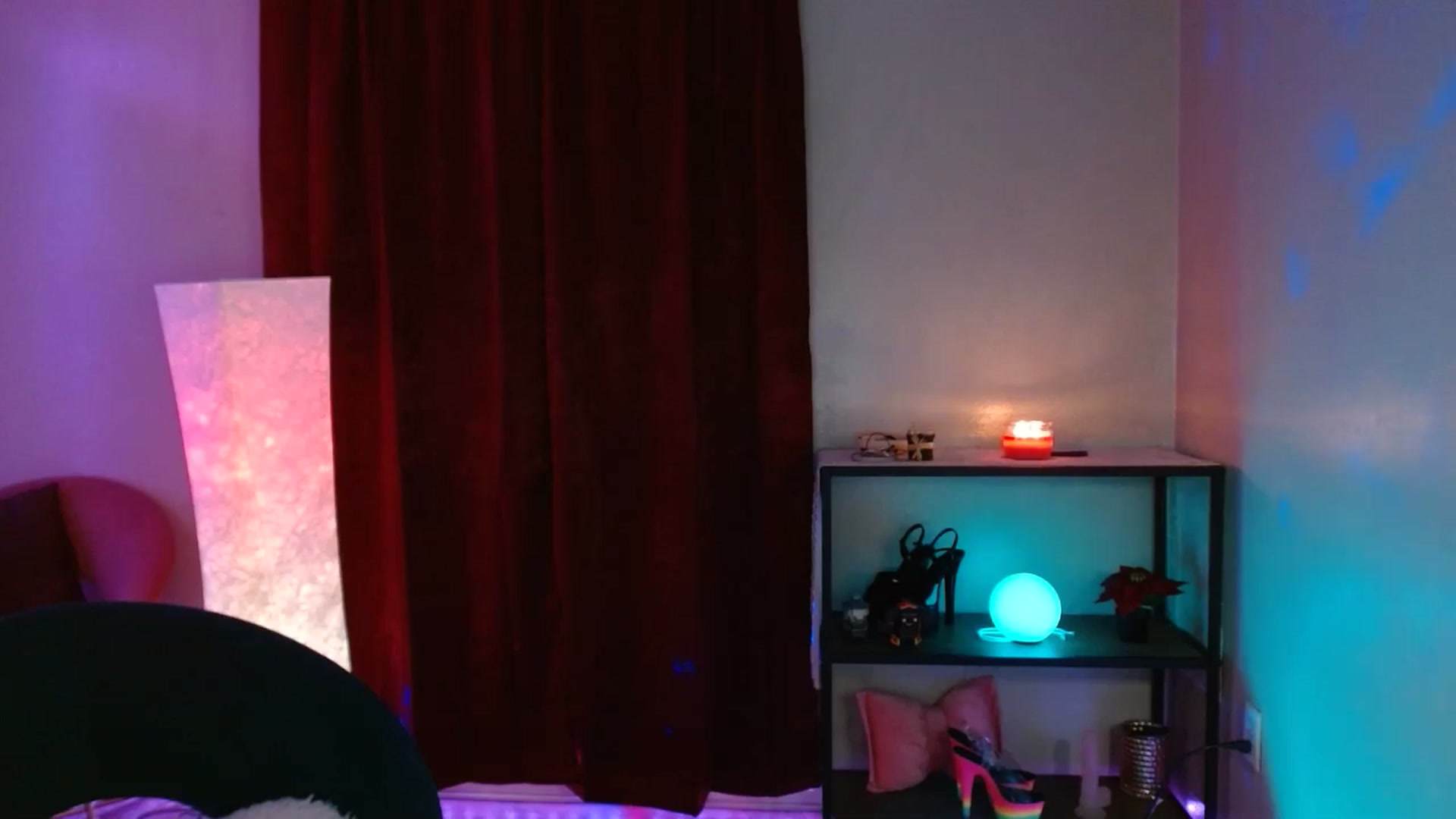Gallery image thumbnail from DaniSlice's myfreecams stream on, 01/06/2025, 08:22 image 9 of 20