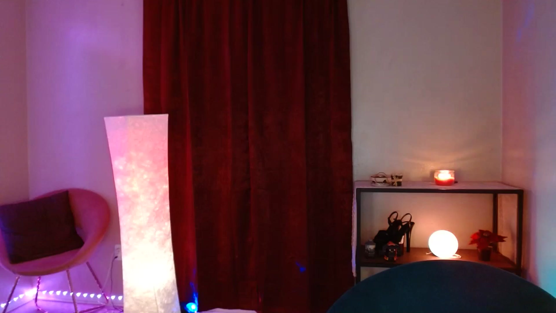 Gallery image thumbnail from DaniSlice's myfreecams stream on, 01/09/2025, 07:32 image 17 of 20