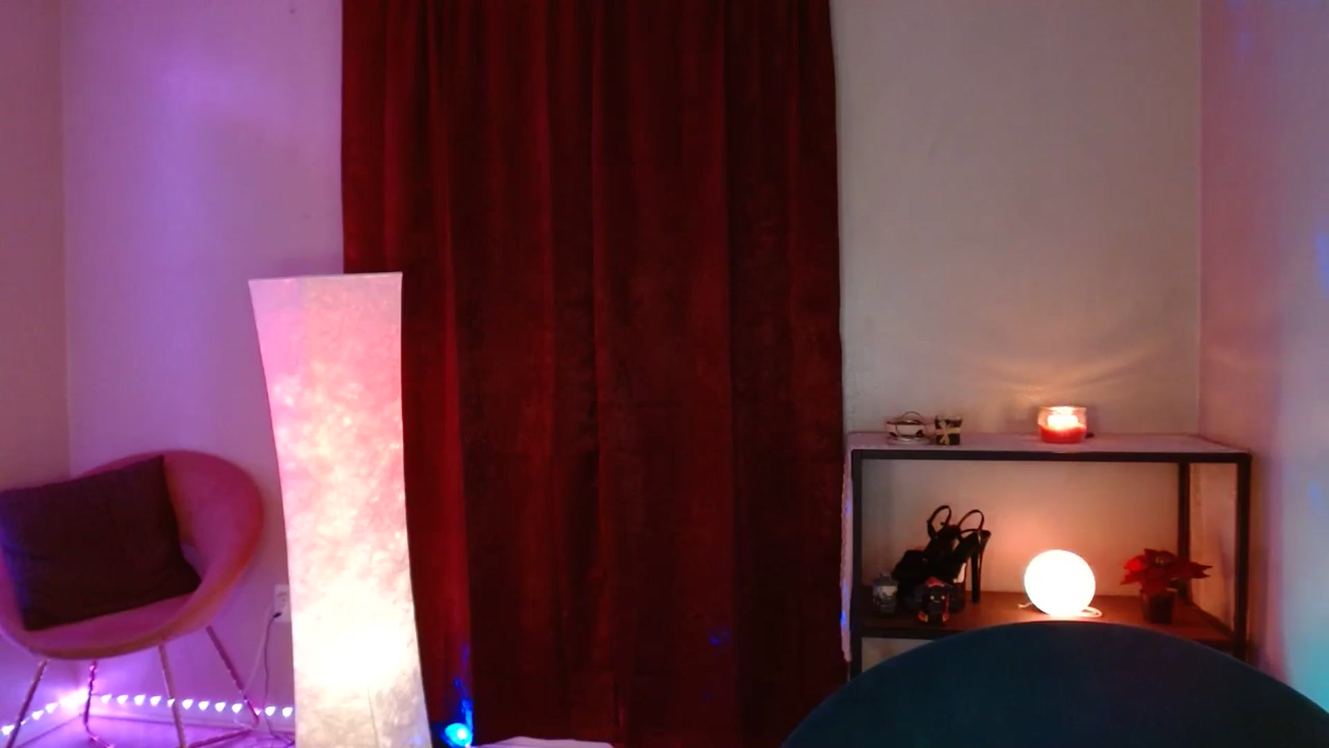 Gallery image thumbnail from DaniSlice's myfreecams stream on, 01/09/2025, 07:32 image 18 of 20