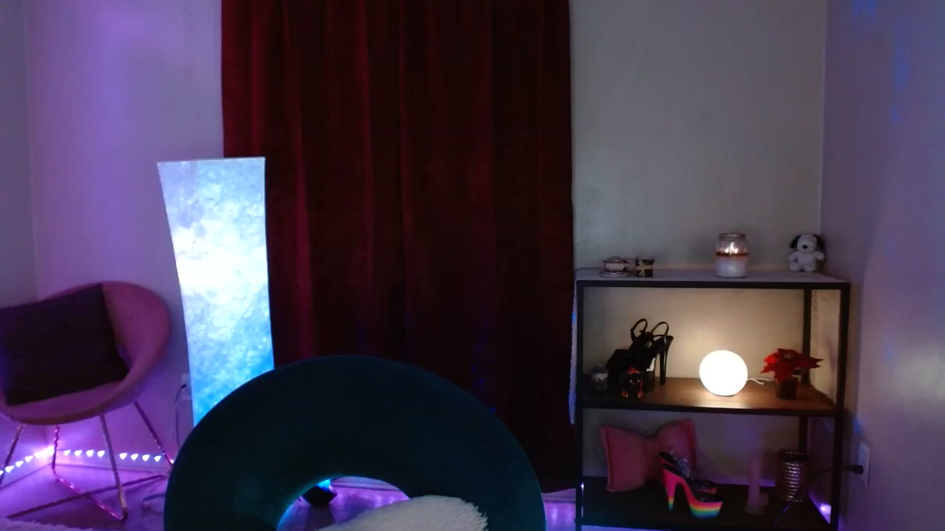 Gallery image thumbnail from DaniSlice's myfreecams stream on, 01/19/2025, 12:09 image 6 of 20