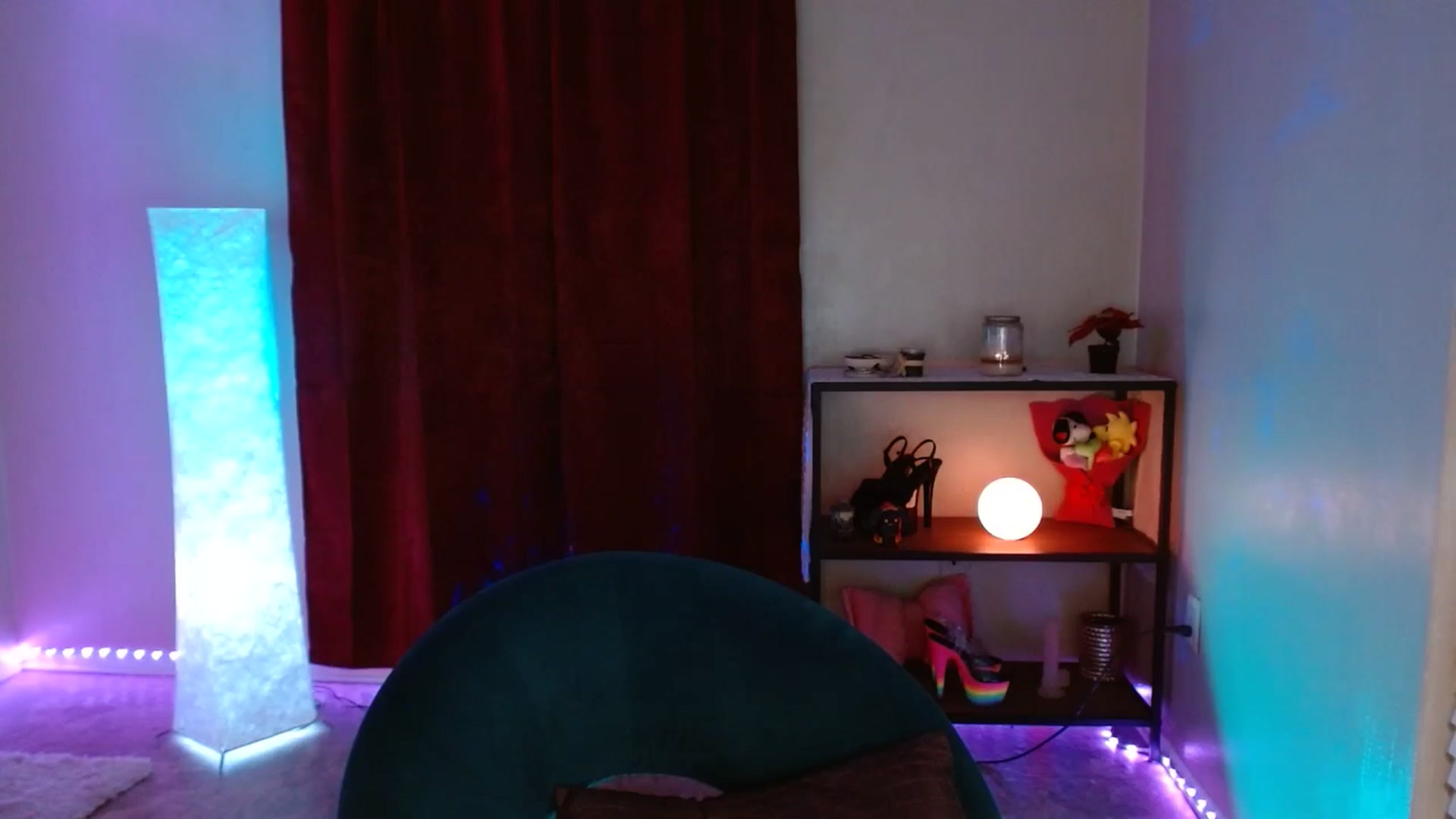 Gallery image thumbnail from DaniSlice's myfreecams stream on, 02/06/2025, 08:44 image 13 of 20
