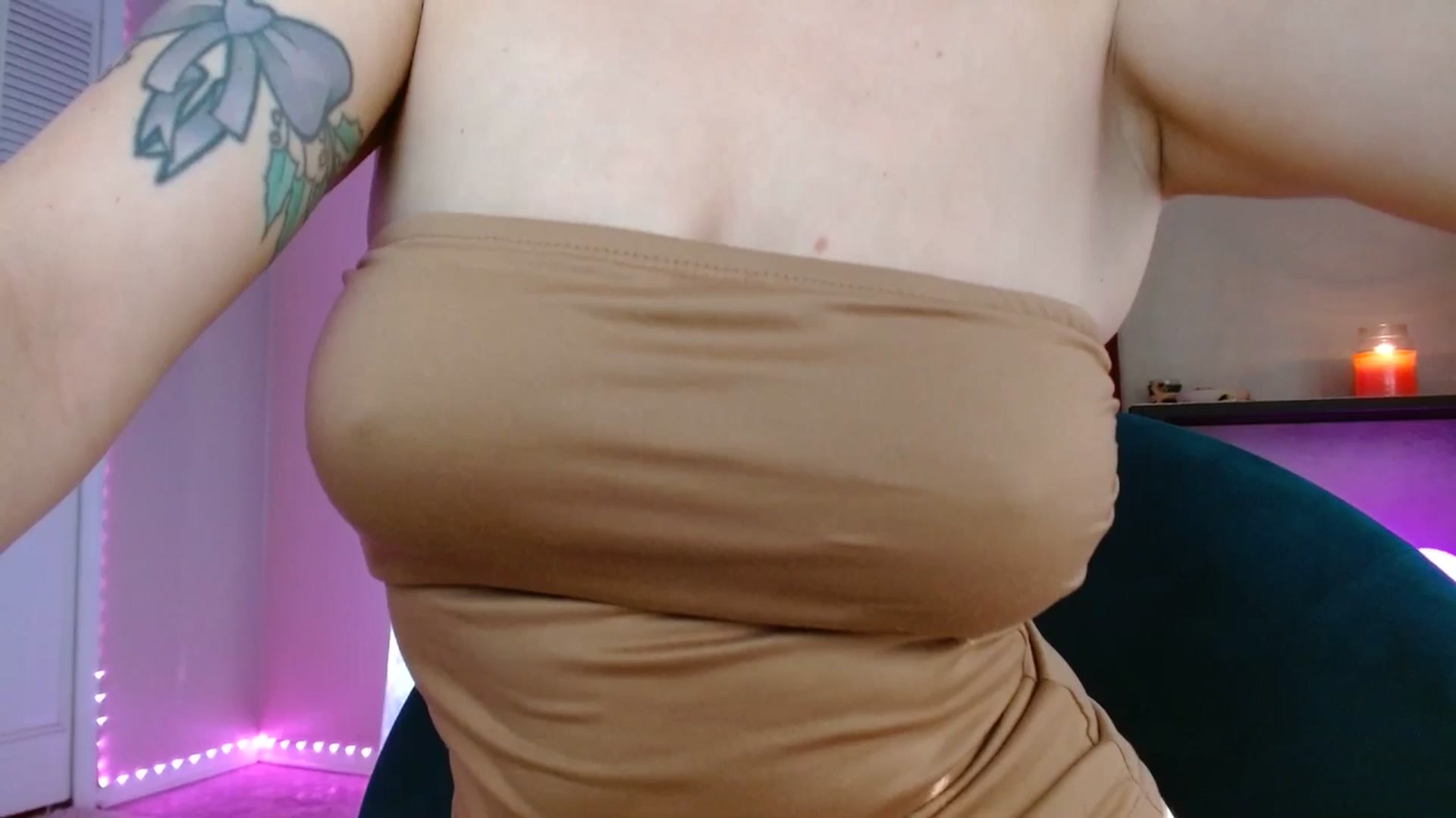 Gallery image thumbnail from DaniSlice's myfreecams stream on, 03/11/2025, 21:49 image 20 of 20