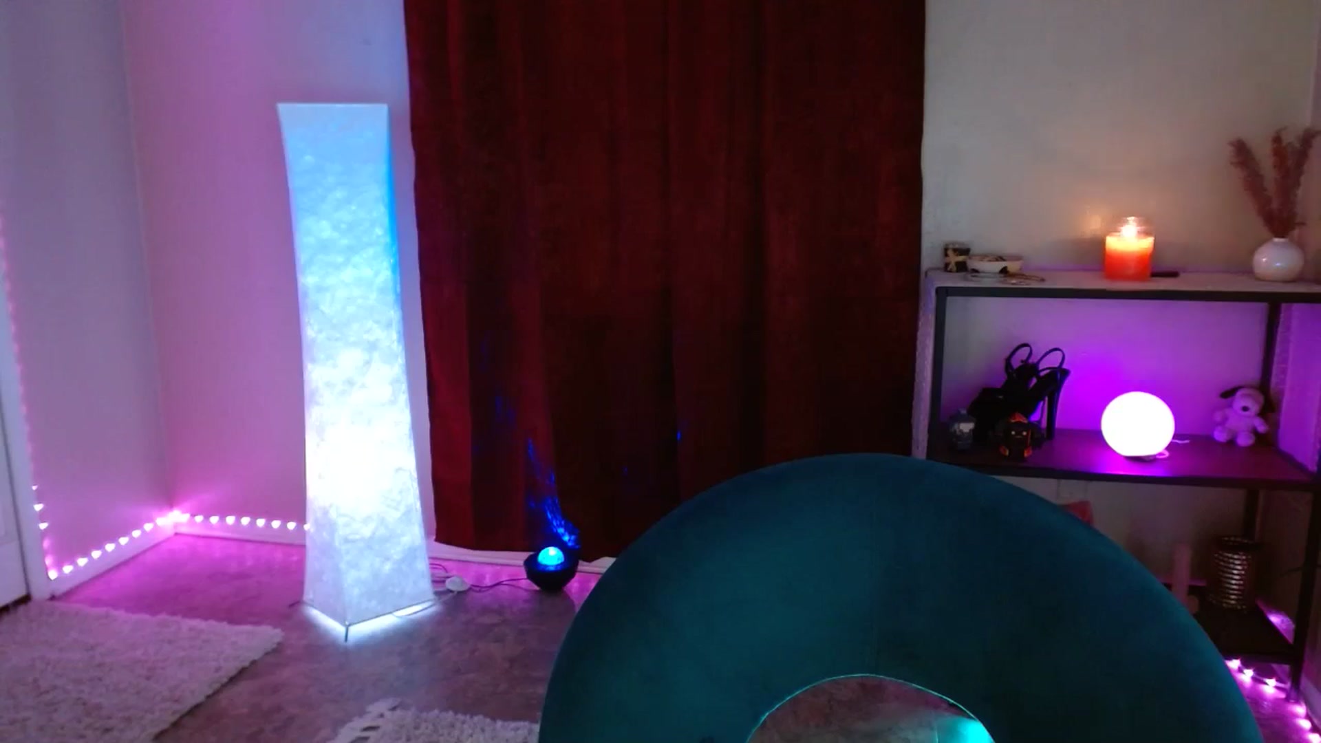 Gallery image thumbnail from DaniSlice's myfreecams stream on, 03/11/2025, 21:49 image 11 of 20