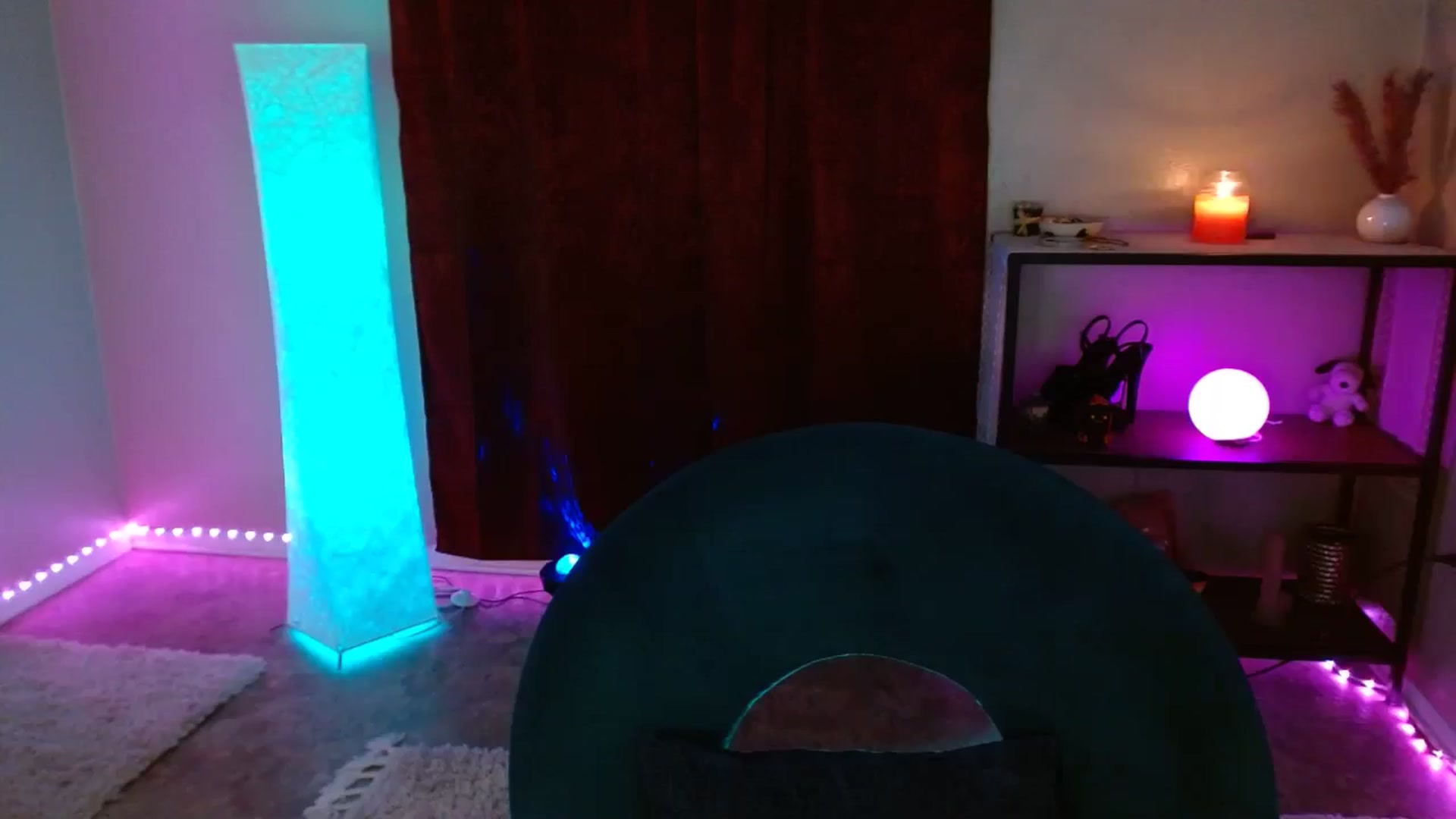 Gallery image thumbnail from DaniSlice's myfreecams stream on, 03/12/2025, 24:08 image 11 of 20
