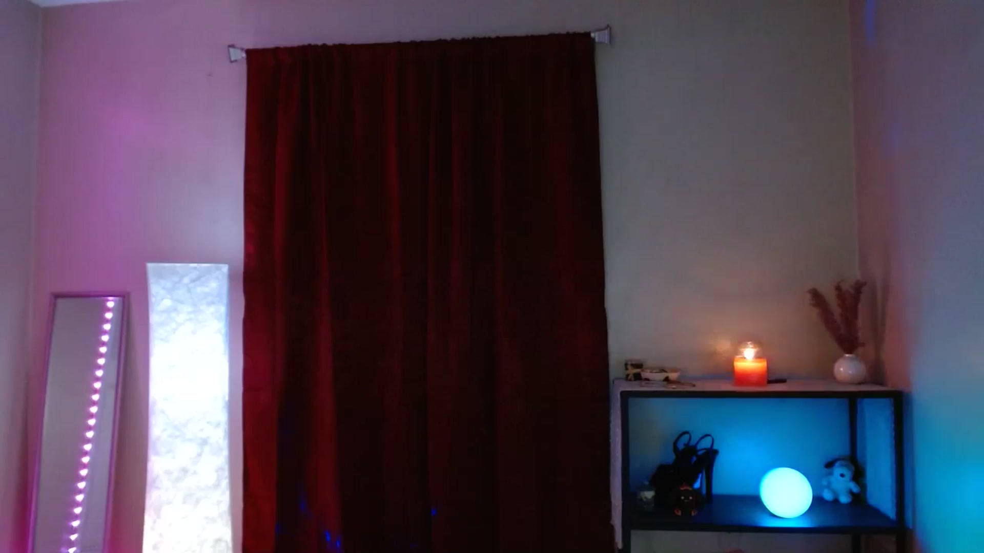 Gallery image thumbnail from DaniSlice's myfreecams stream on, 03/14/2025, 24:42 image 4 of 20