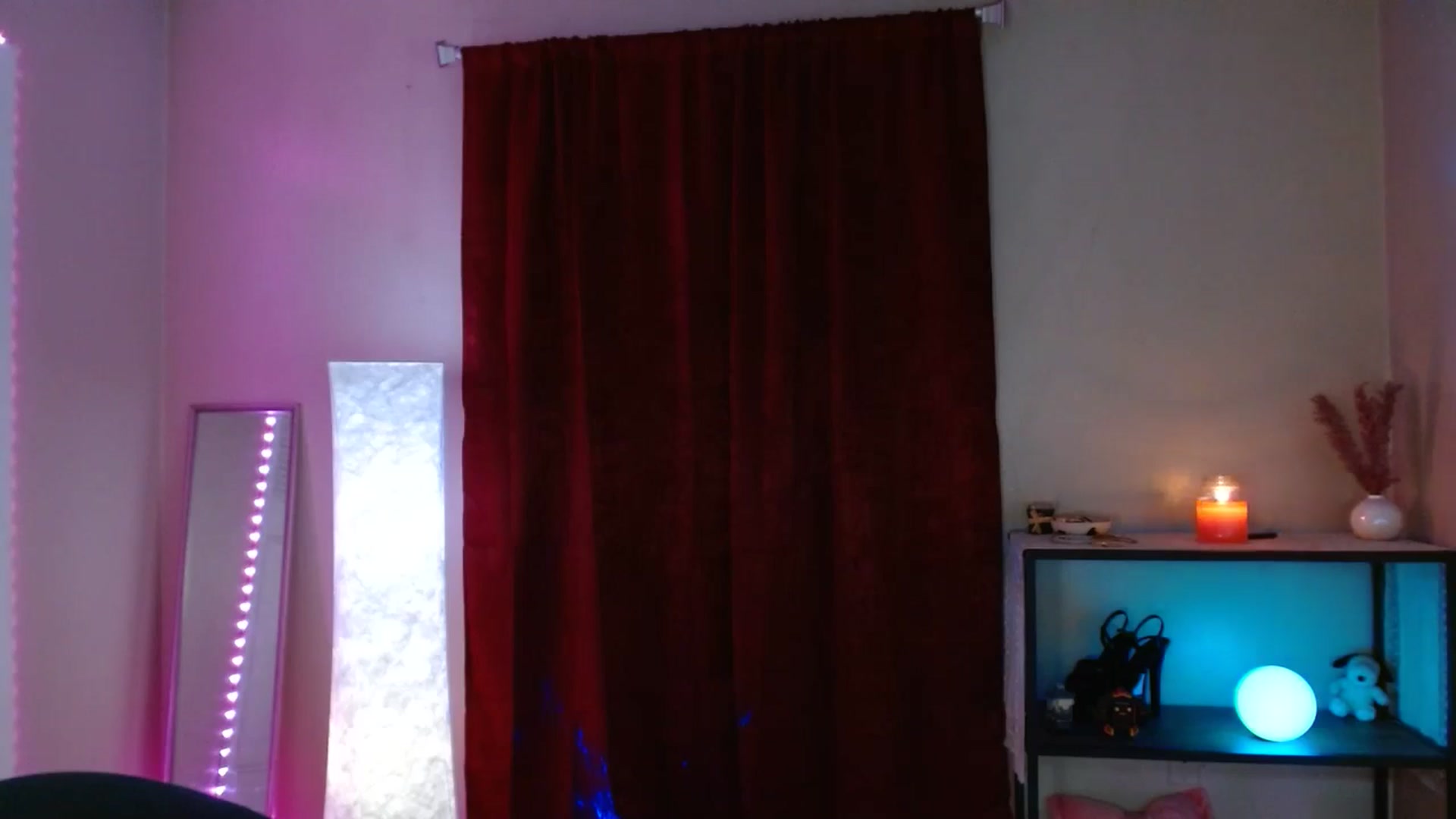 Gallery image thumbnail from DaniSlice's myfreecams stream on, 03/14/2025, 24:42 image 2 of 20