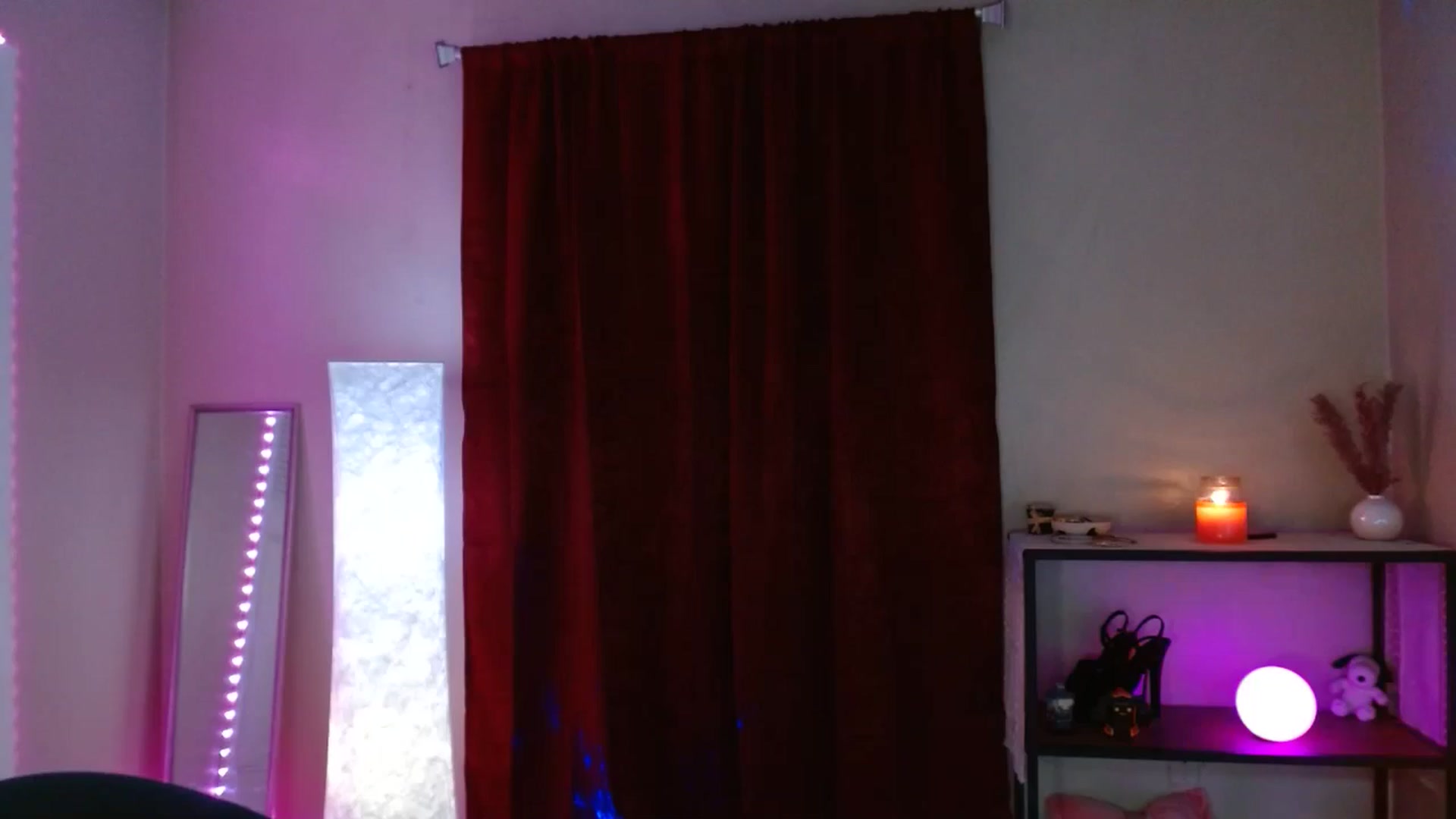 Gallery image thumbnail from DaniSlice's myfreecams stream on, 03/14/2025, 24:42 image 1 of 20