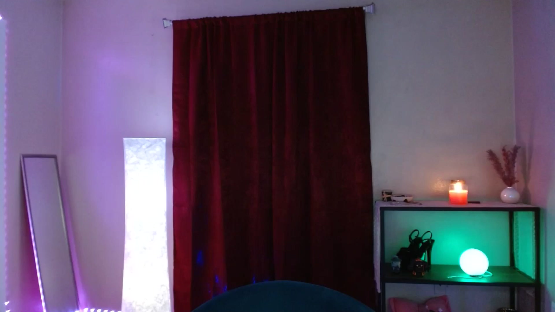 Gallery image thumbnail from DaniSlice's myfreecams stream on, 03/18/2025, 04:57 image 16 of 20