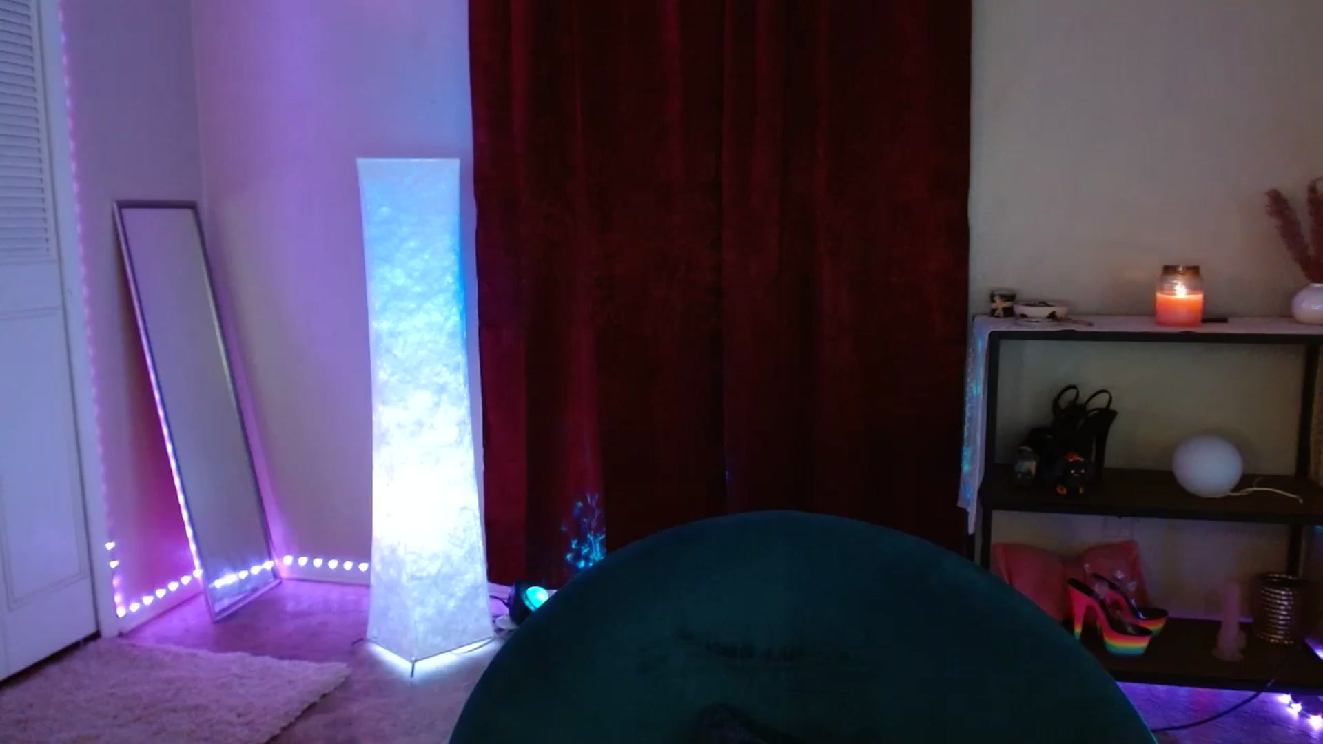 Gallery image thumbnail from DaniSlice's myfreecams stream on, 03/19/2025, 06:09 image 10 of 20