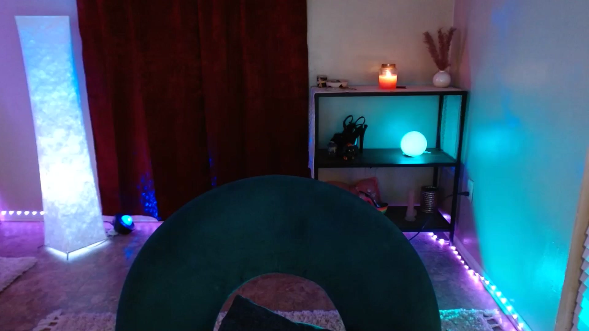 Gallery image thumbnail from DaniSlice's myfreecams stream on, 03/20/2025, 06:38 image 14 of 20